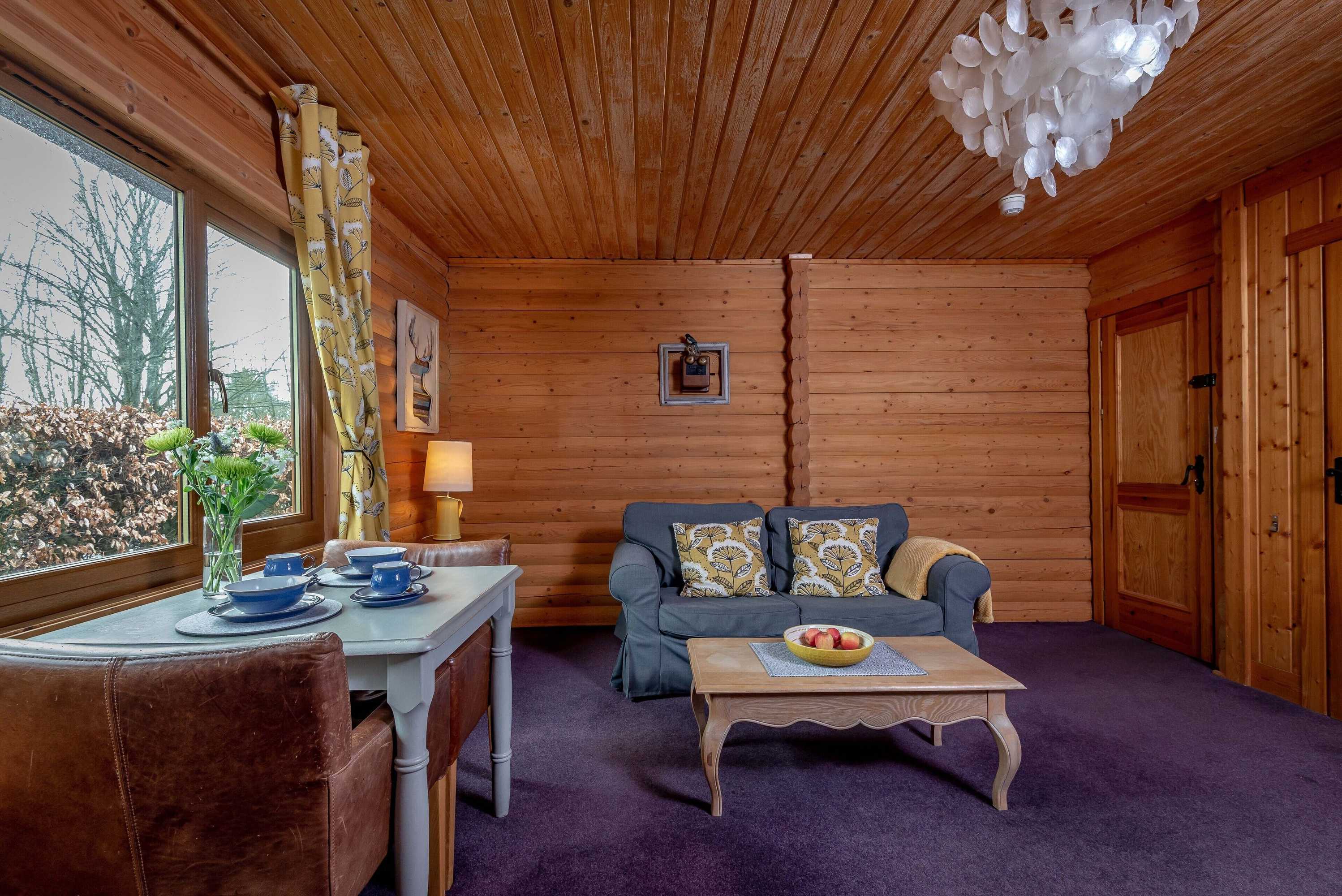 Gift card for Redlands Country Lodge - 3 Apartments With Hot Tubs