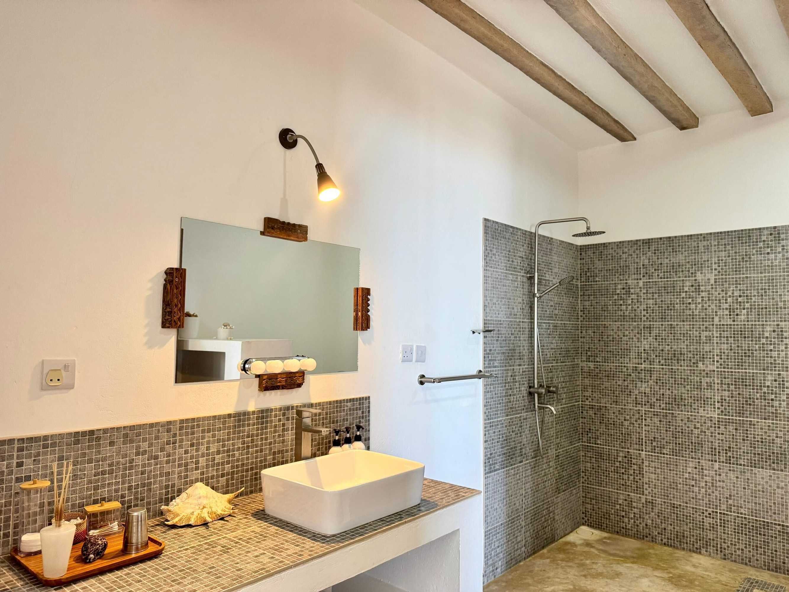 Gift card for La Villa de Victor Kigomani