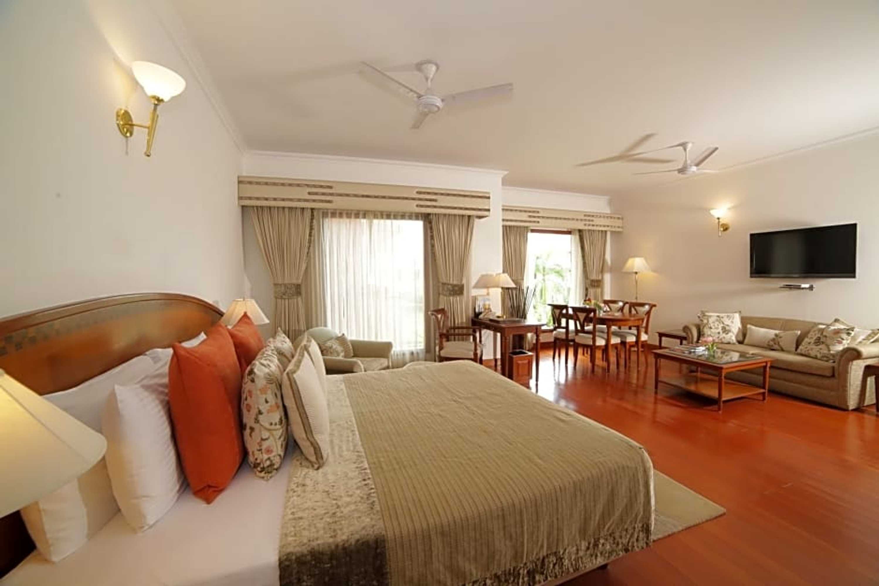 Gift card for Jaypee Palace Hotel & Convention Centre, Agra Gift card for Jaypee Palace Hotel & Convention Centre, Agra