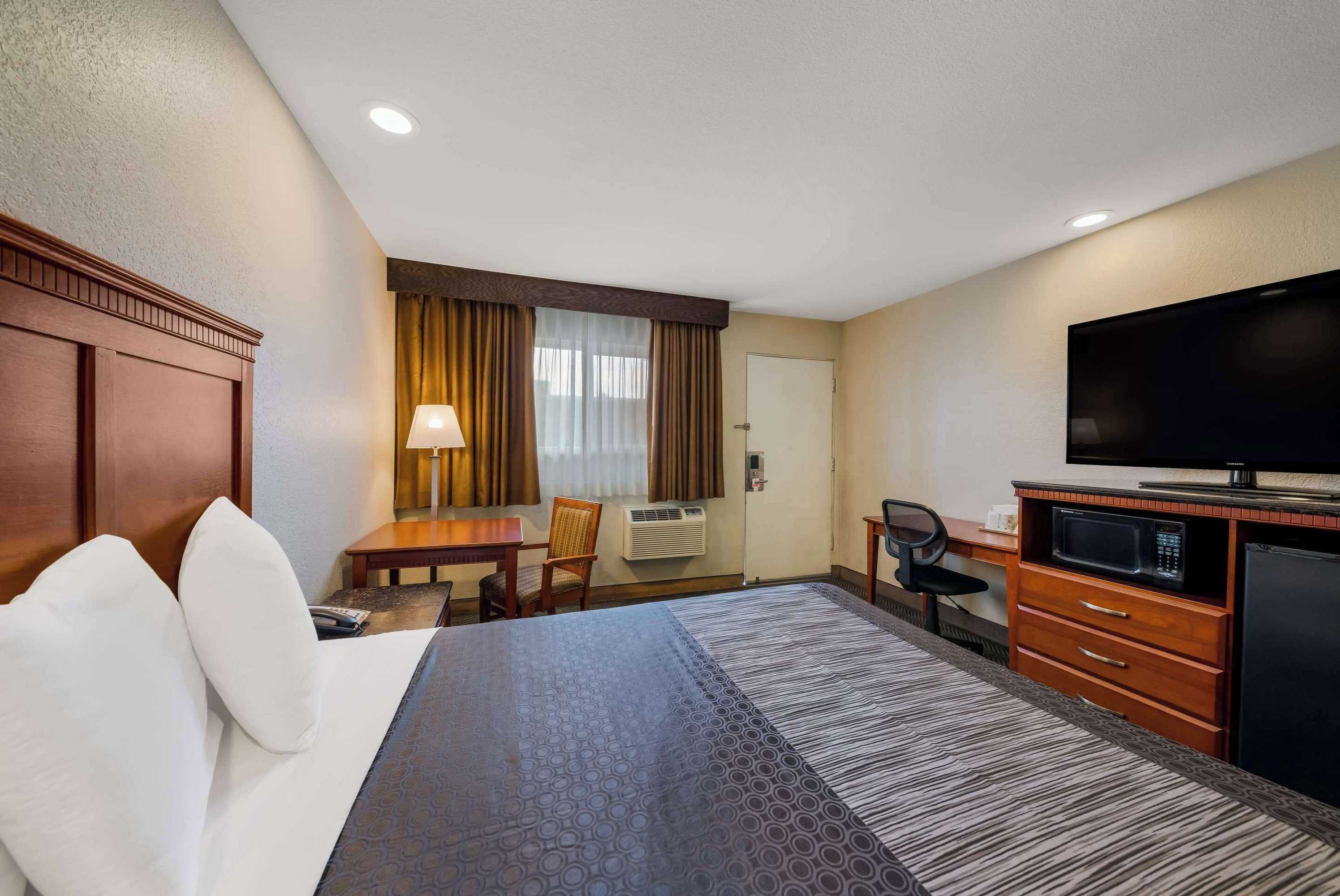 Gift card for Rodeway Inn South San Francisco Airport Gift card for Rodeway Inn South San Francisco Airport