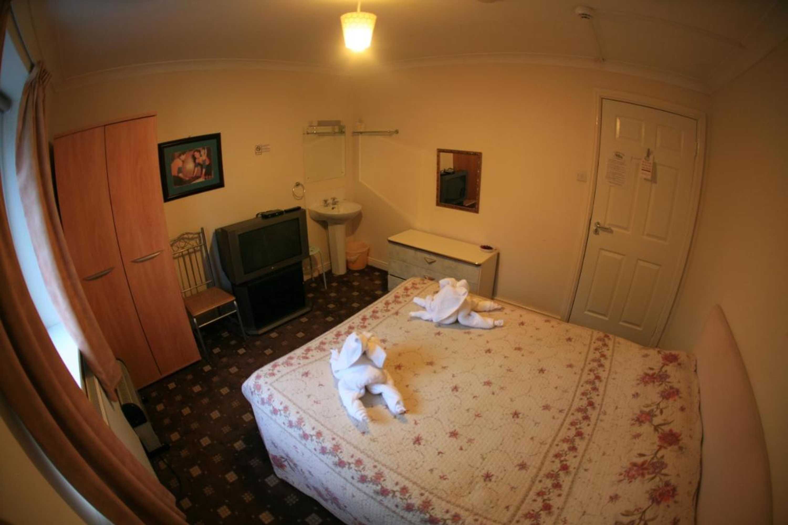 Gift card for The Handforth Lodge - Bed & Breakfast