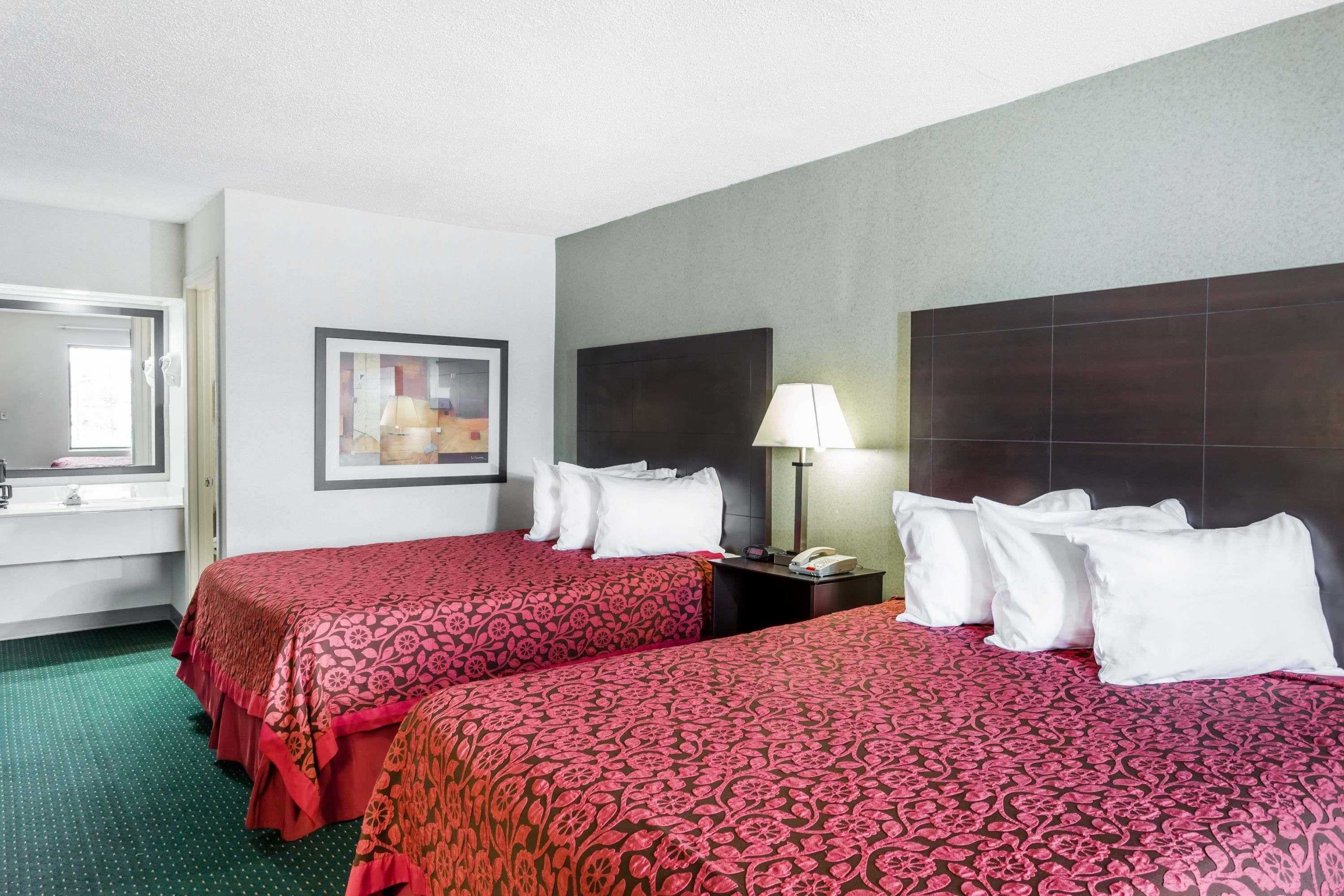 Gift card for Days Inn by Wyndham Hendersonville Gift card for Days Inn by Wyndham Hendersonville