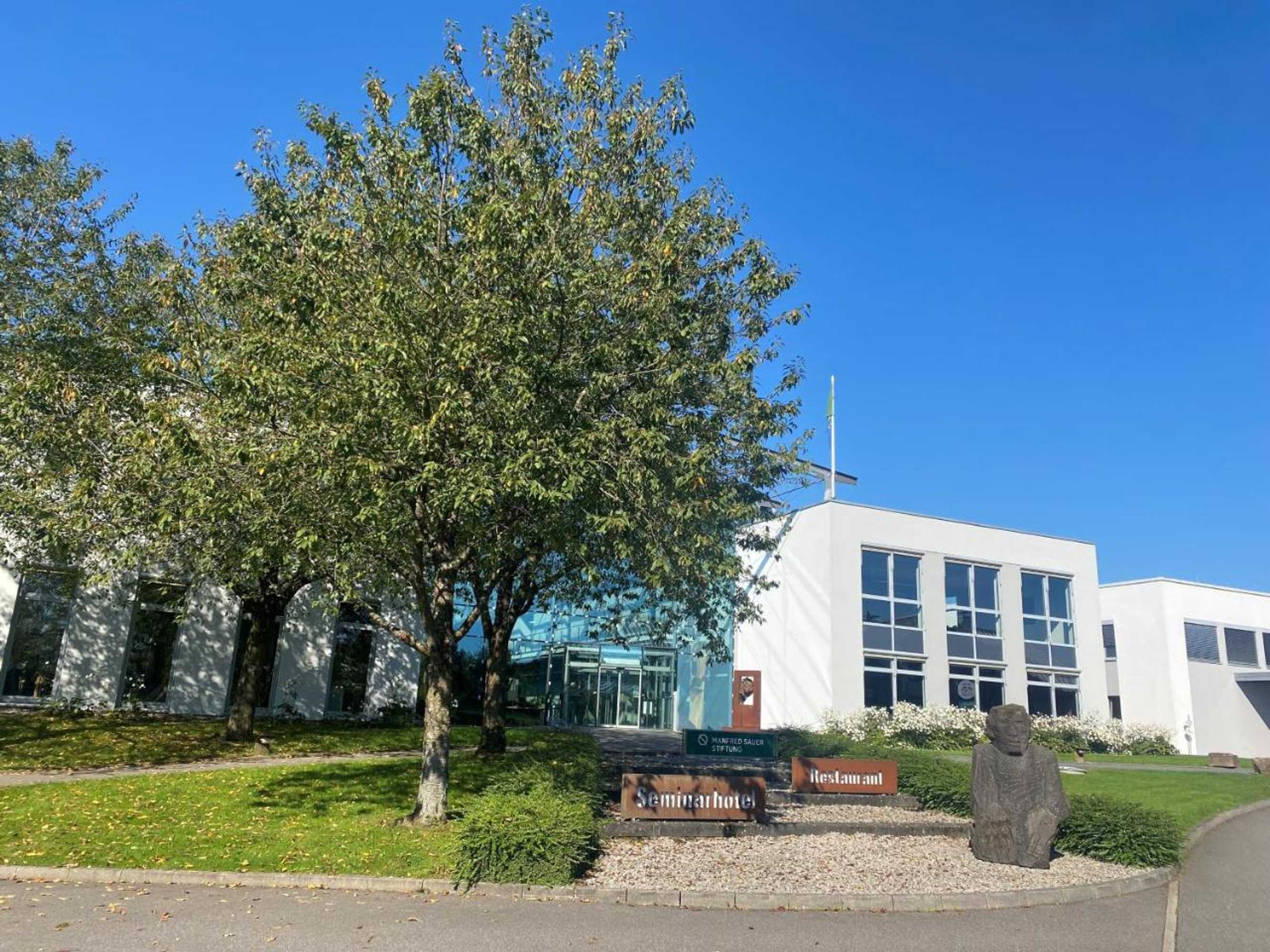 Gift card for Seminarhotel In Der Manfred-Sauer-Stiftung