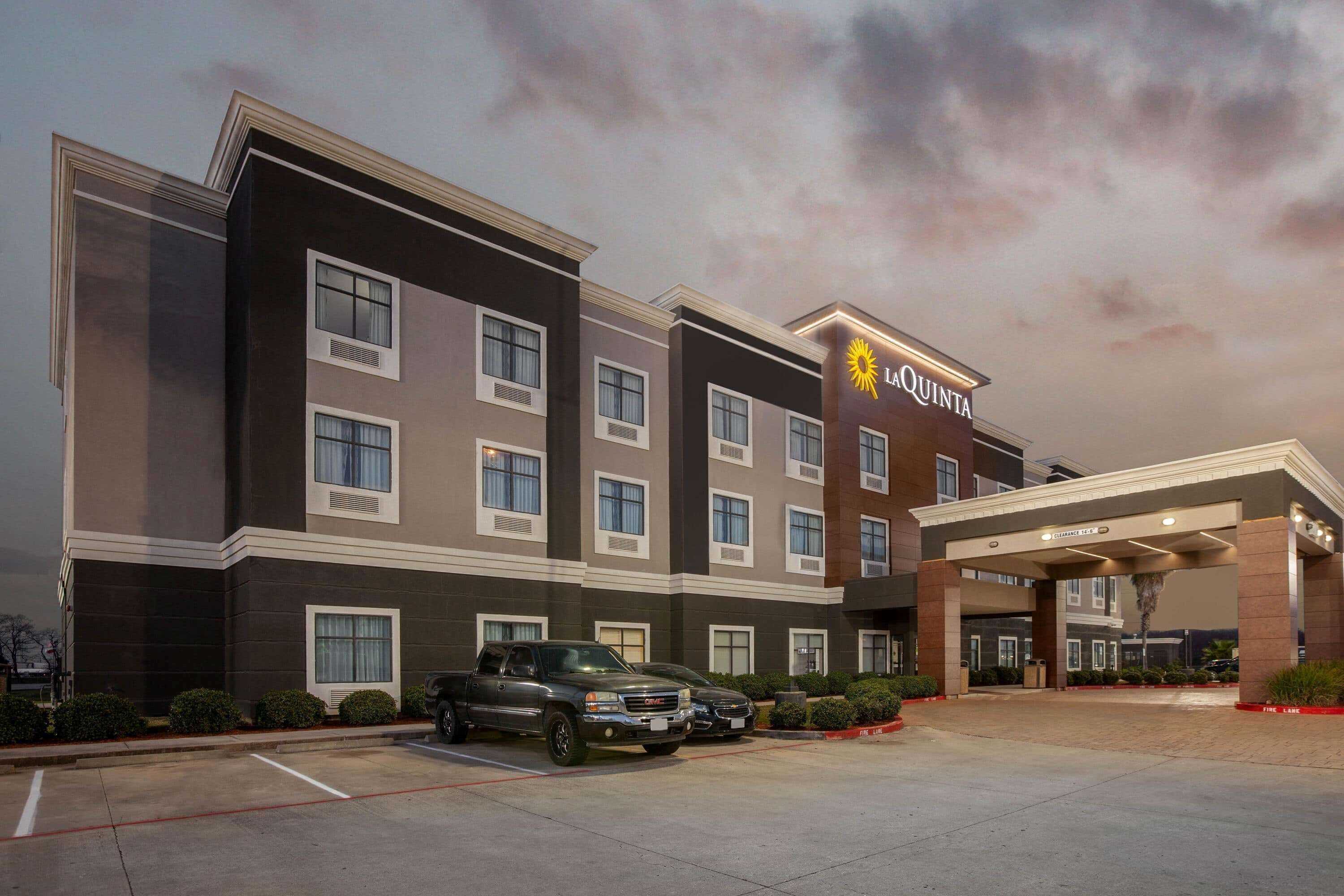 Gift card for La Quinta Inn & Suites by Wyndham Pasadena North Gift card for La Quinta Inn & Suites by Wyndham Pasadena North