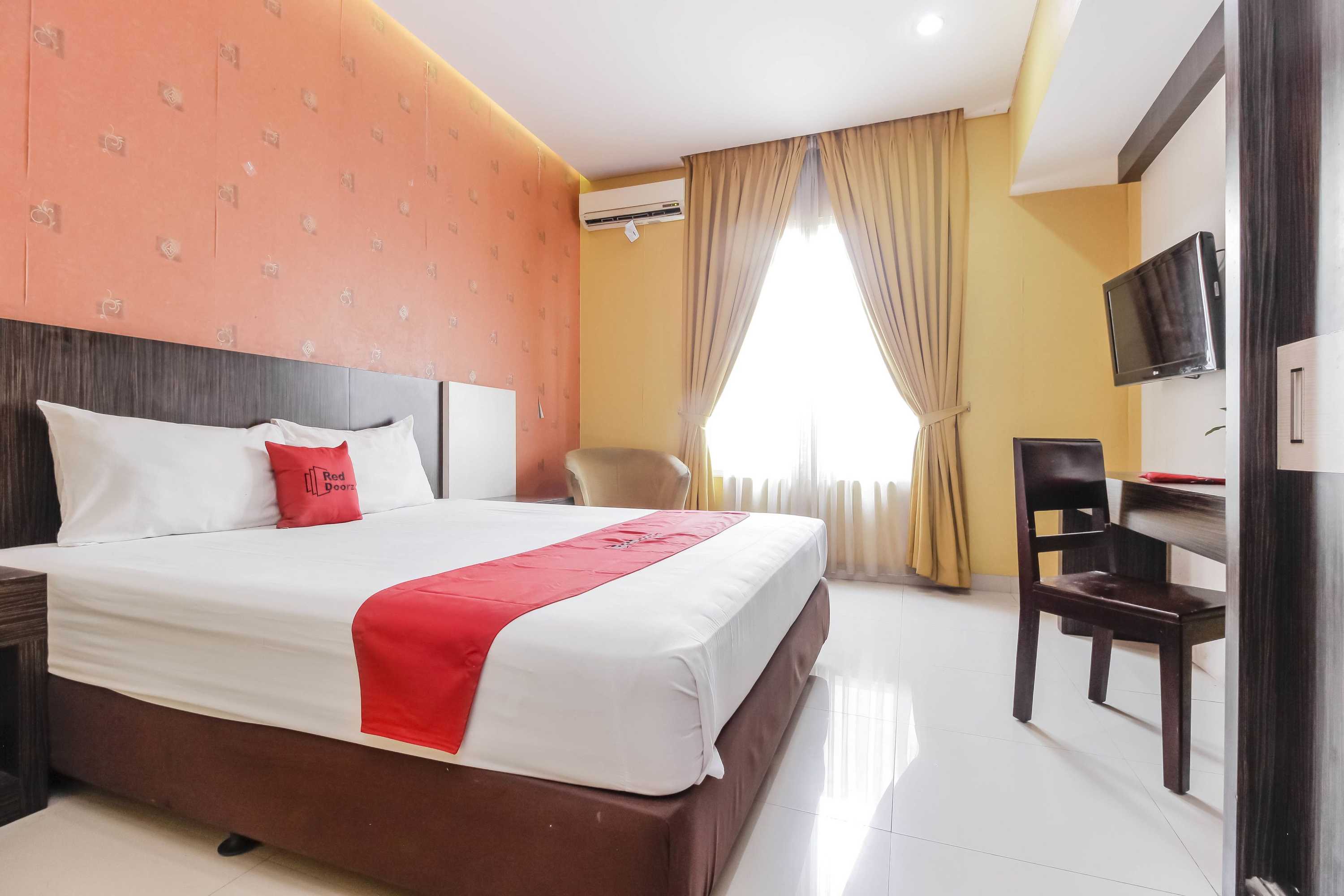 Gift card for Reddoorz Near Pasar Pagi Cirebon Gift card for Reddoorz Near Pasar Pagi Cirebon