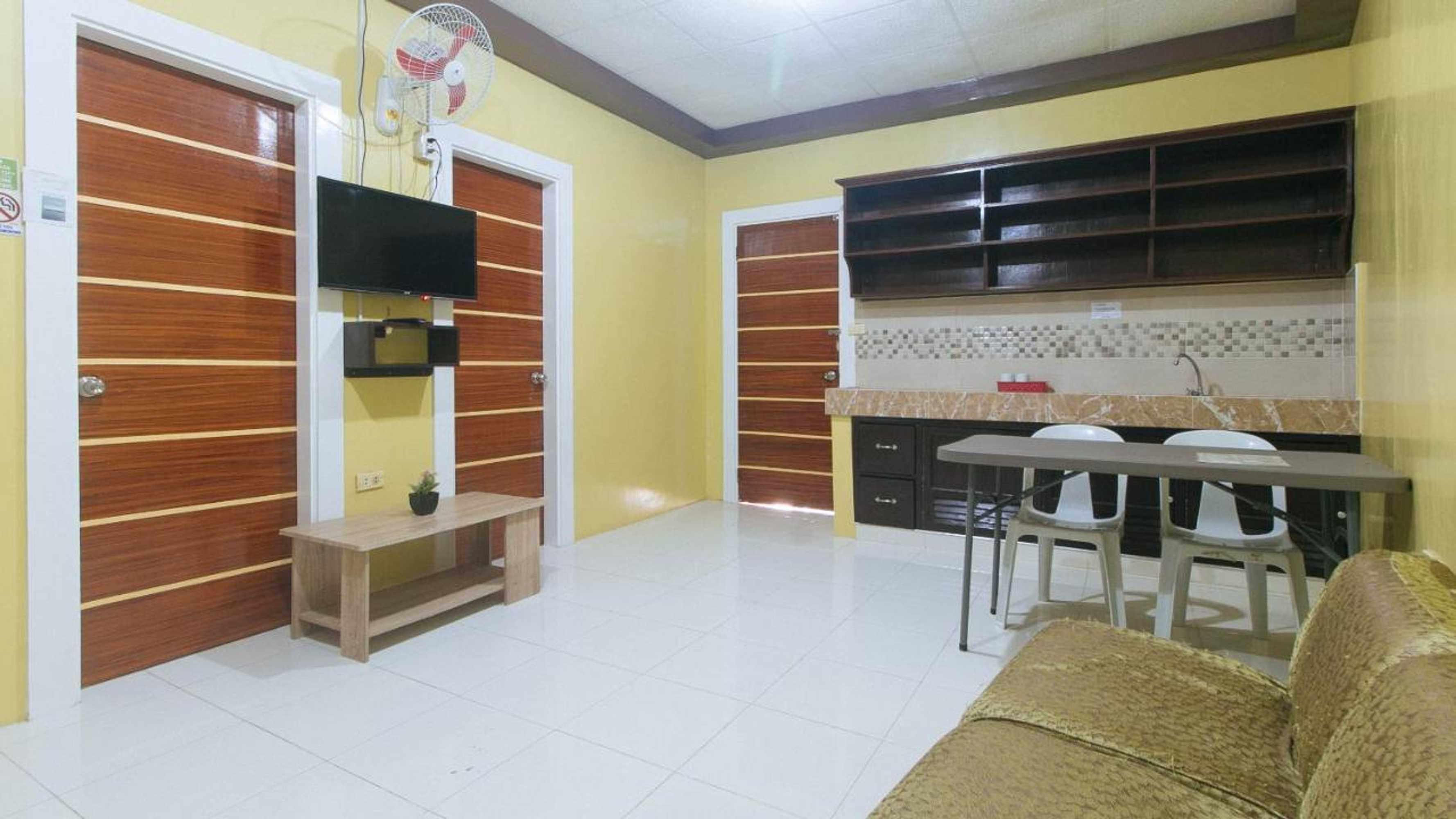 Gift card for Oyo 702 Queens Hometel