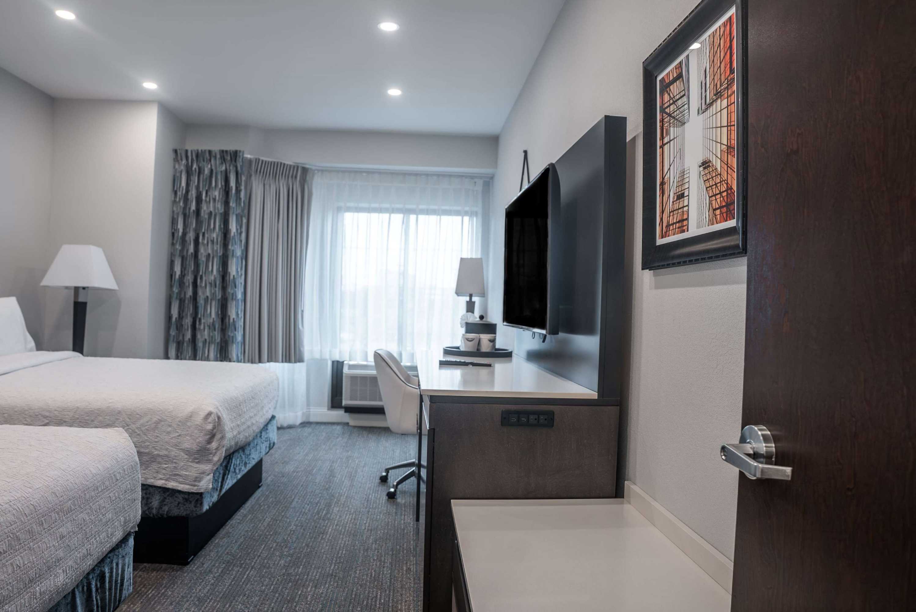 Gift card for Hampton Inn & Suites Fairfield