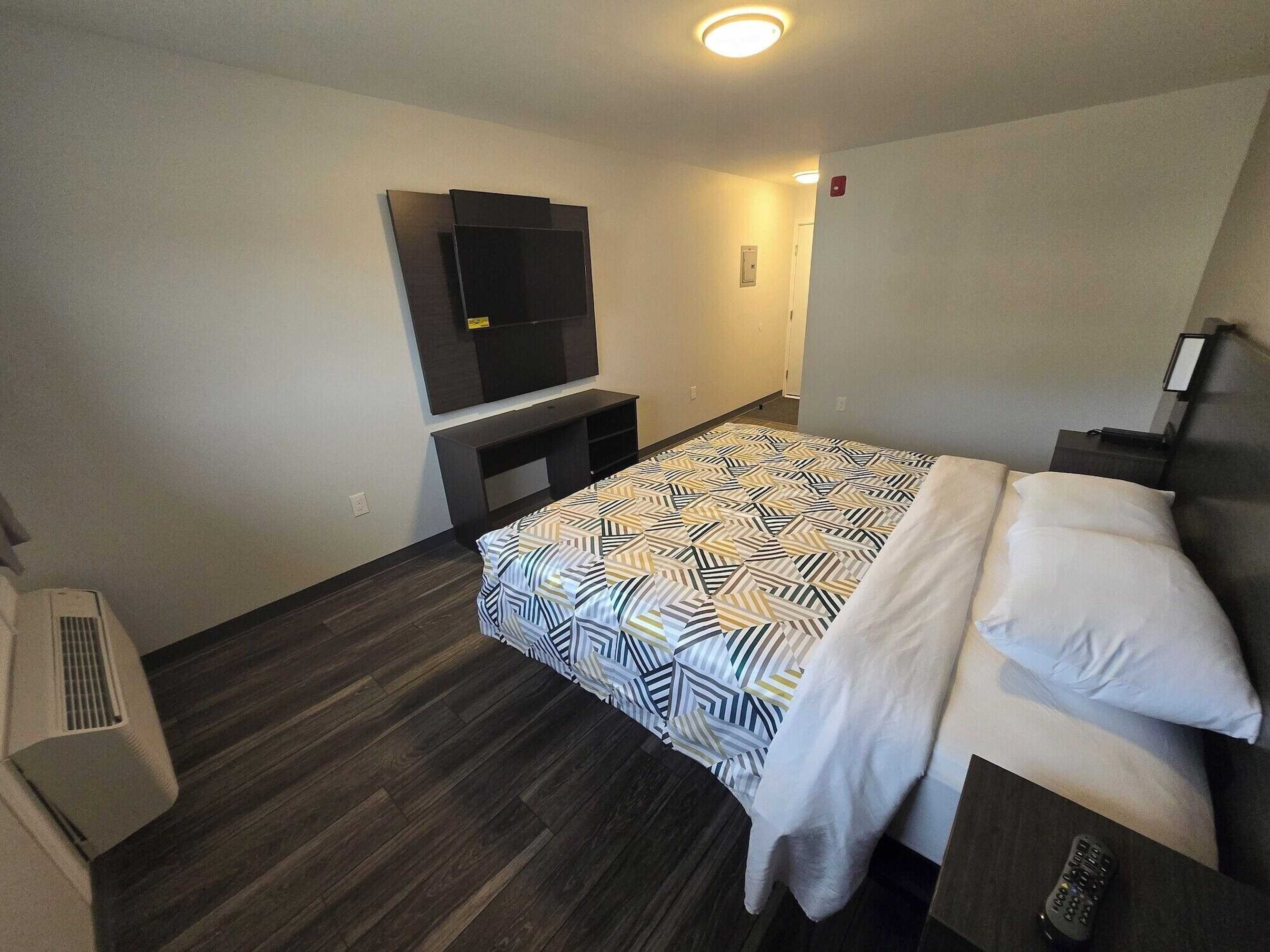 Gift card for Motel 6 East Windsor, NJ - Hightstown