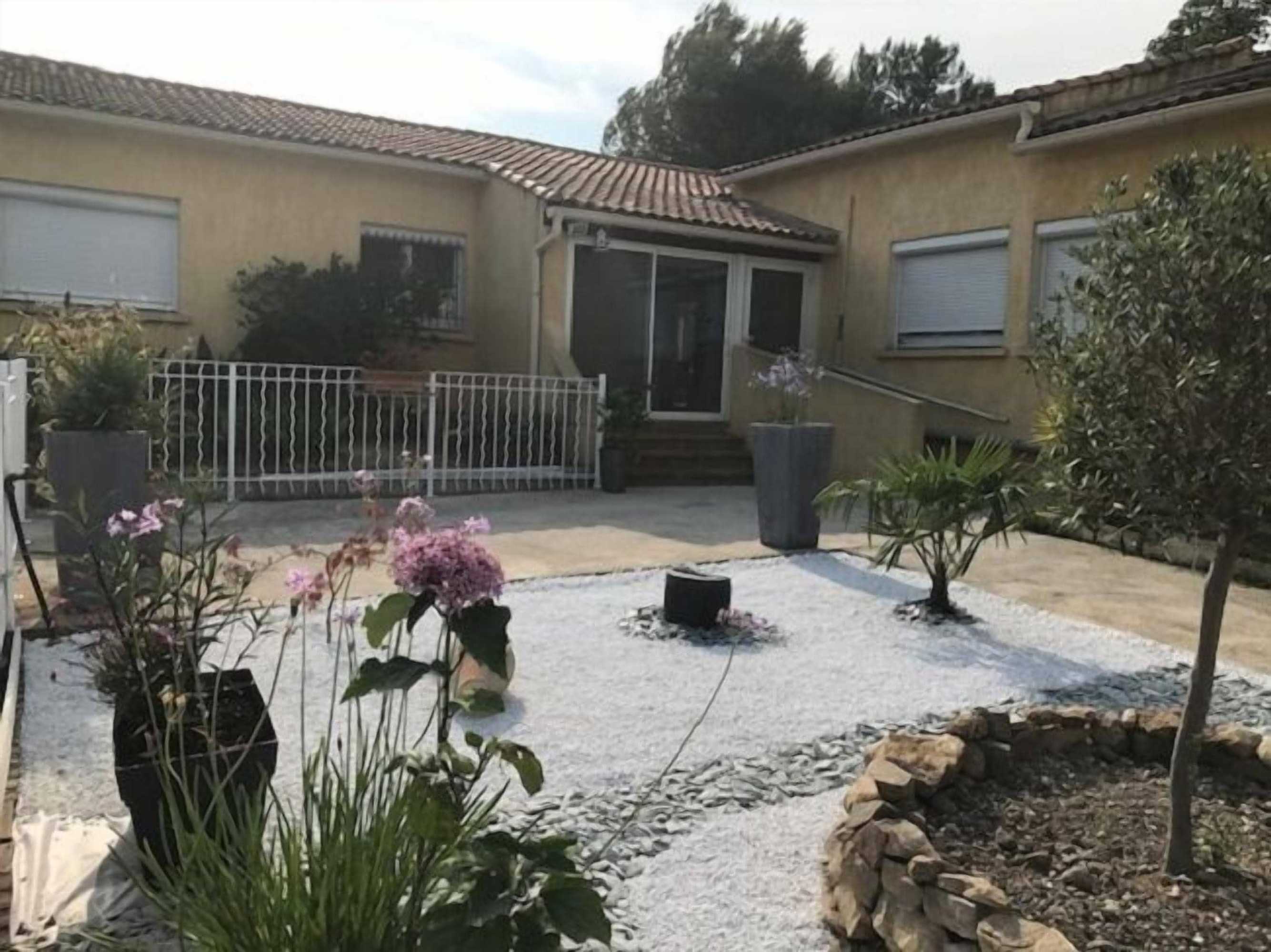 Gift card for Costa Belle