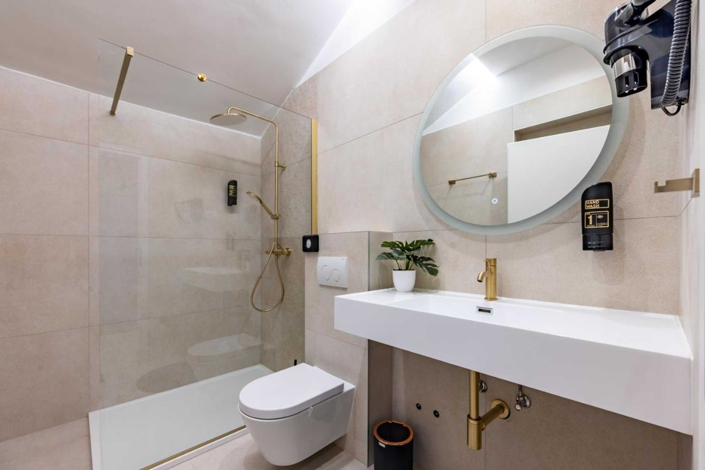 Gift card for Rooms With Free Parking