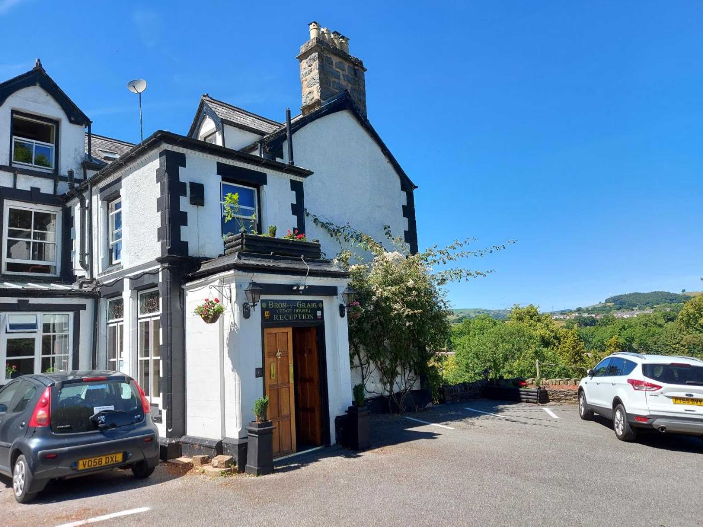 Gift card for Bron-Y-Graig