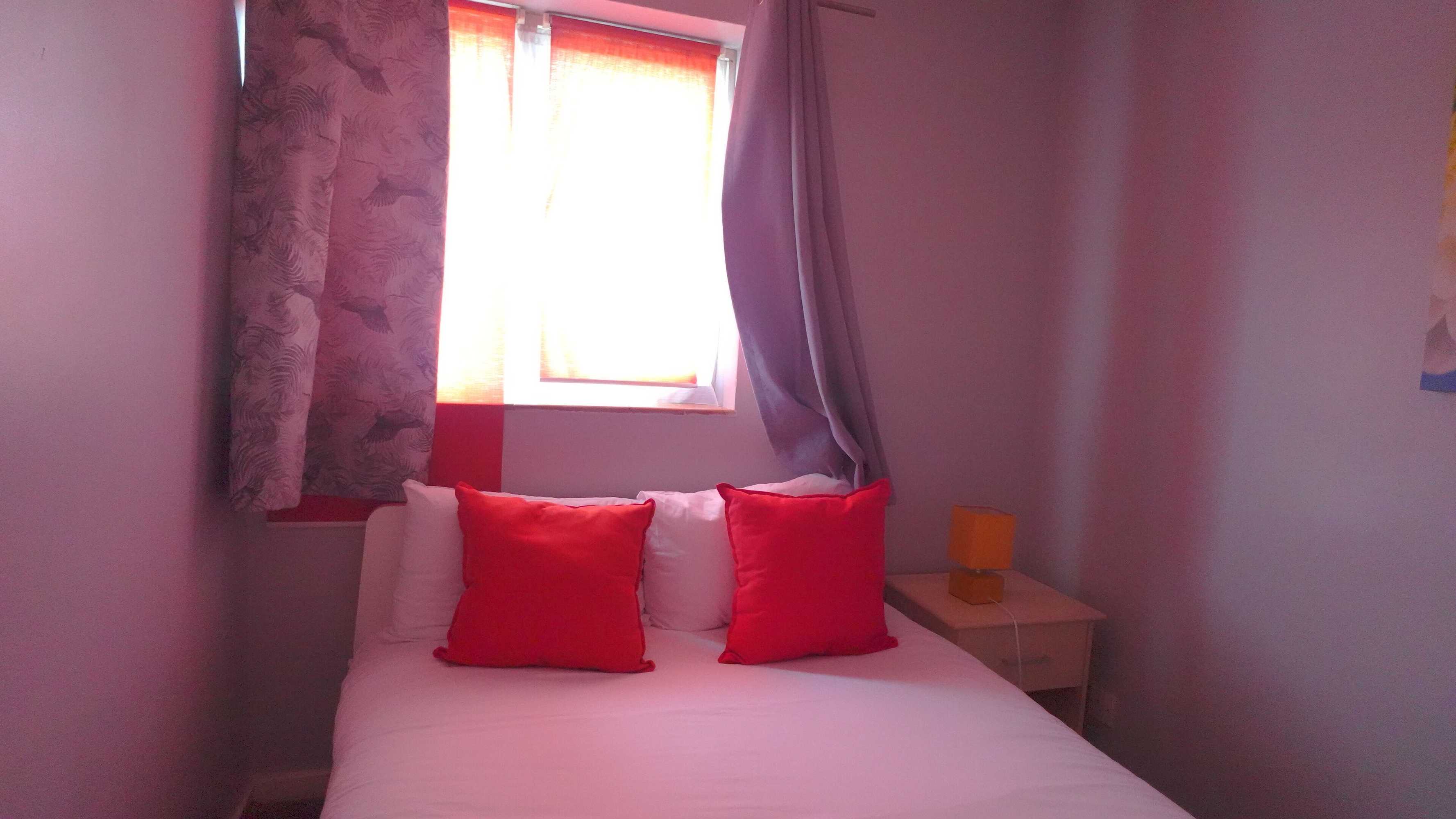 Gift card for Eddiwick House - Huku Kwetu Dunstable -Spacious 4 Bedroom House Gift card for Eddiwick House - Huku Kwetu Dunstable -Spacious 4 Bedroom House