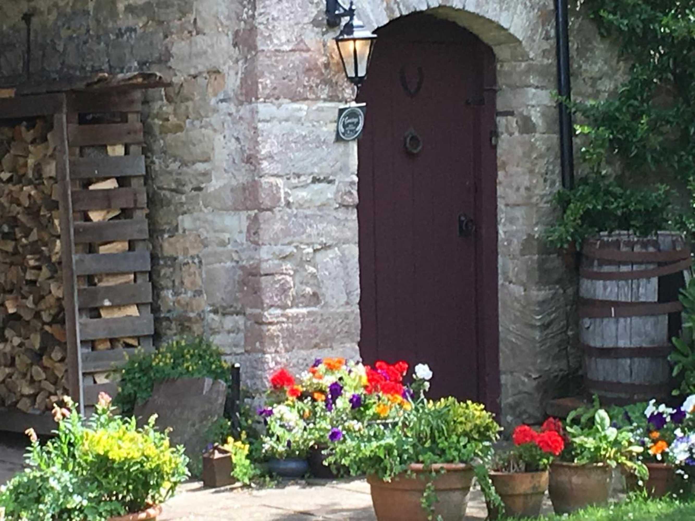 Gift card for Welsh Gatehouse, Historic Castle Which Can Cater For Electric Vehicle Gift card for Welsh Gatehouse, Historic Castle Which Can Cater For Electric Vehicle