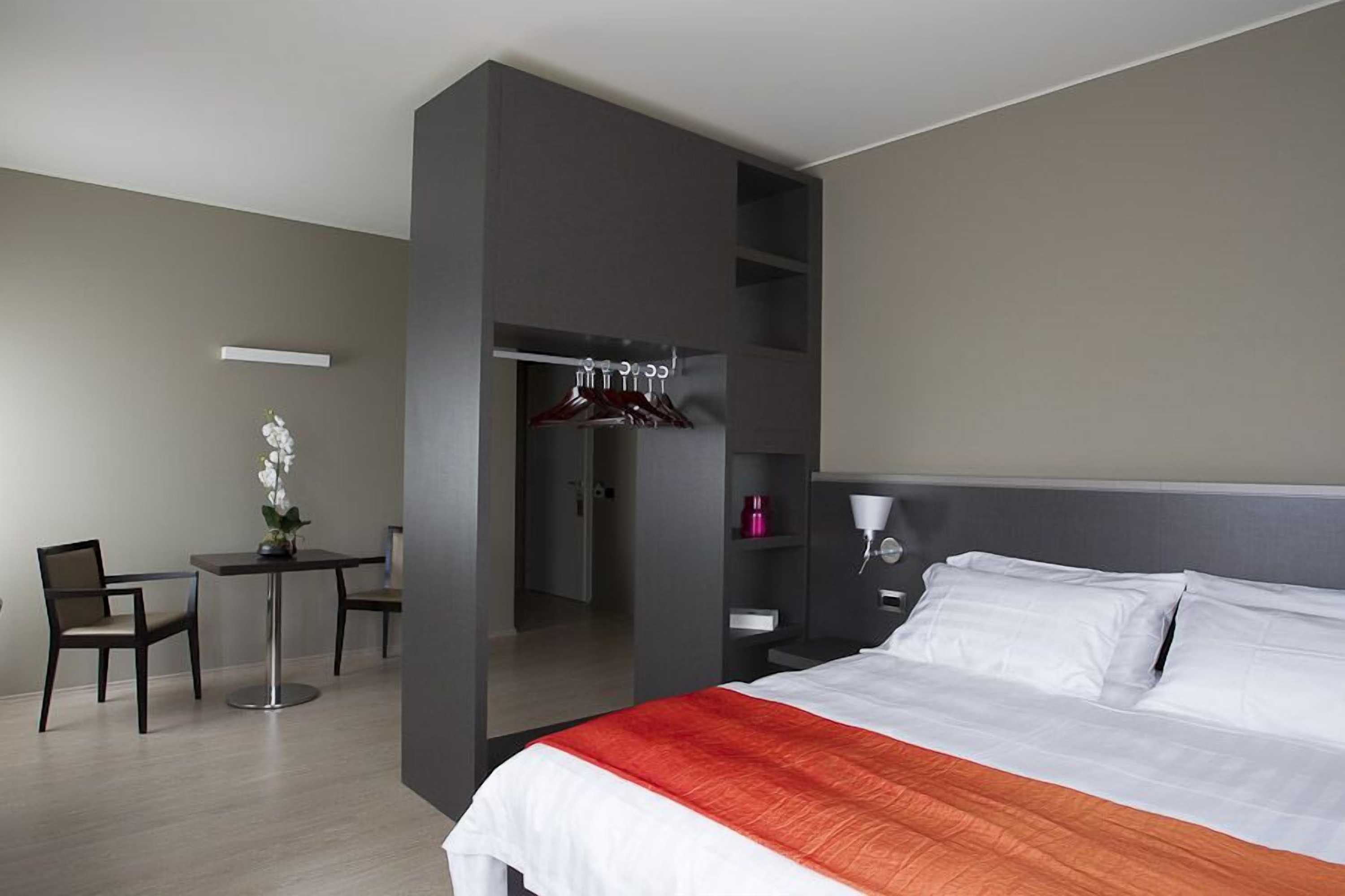 Gift card for Zara Rooms & Suites Gift card for Zara Rooms & Suites