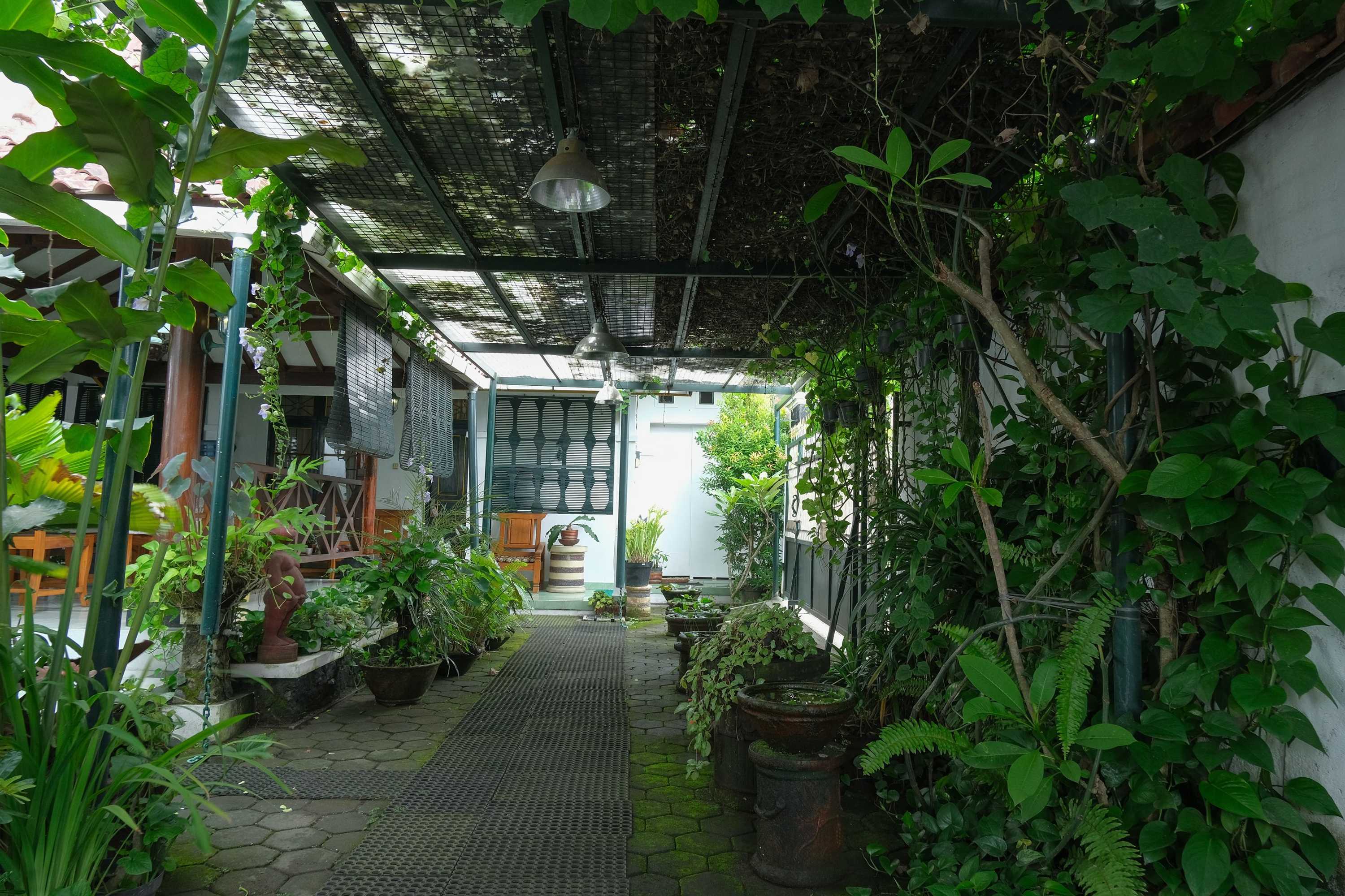 Gift card for Reddoorz at Griya Cemara Homestay Yogyakarta Gift card for Reddoorz at Griya Cemara Homestay Yogyakarta