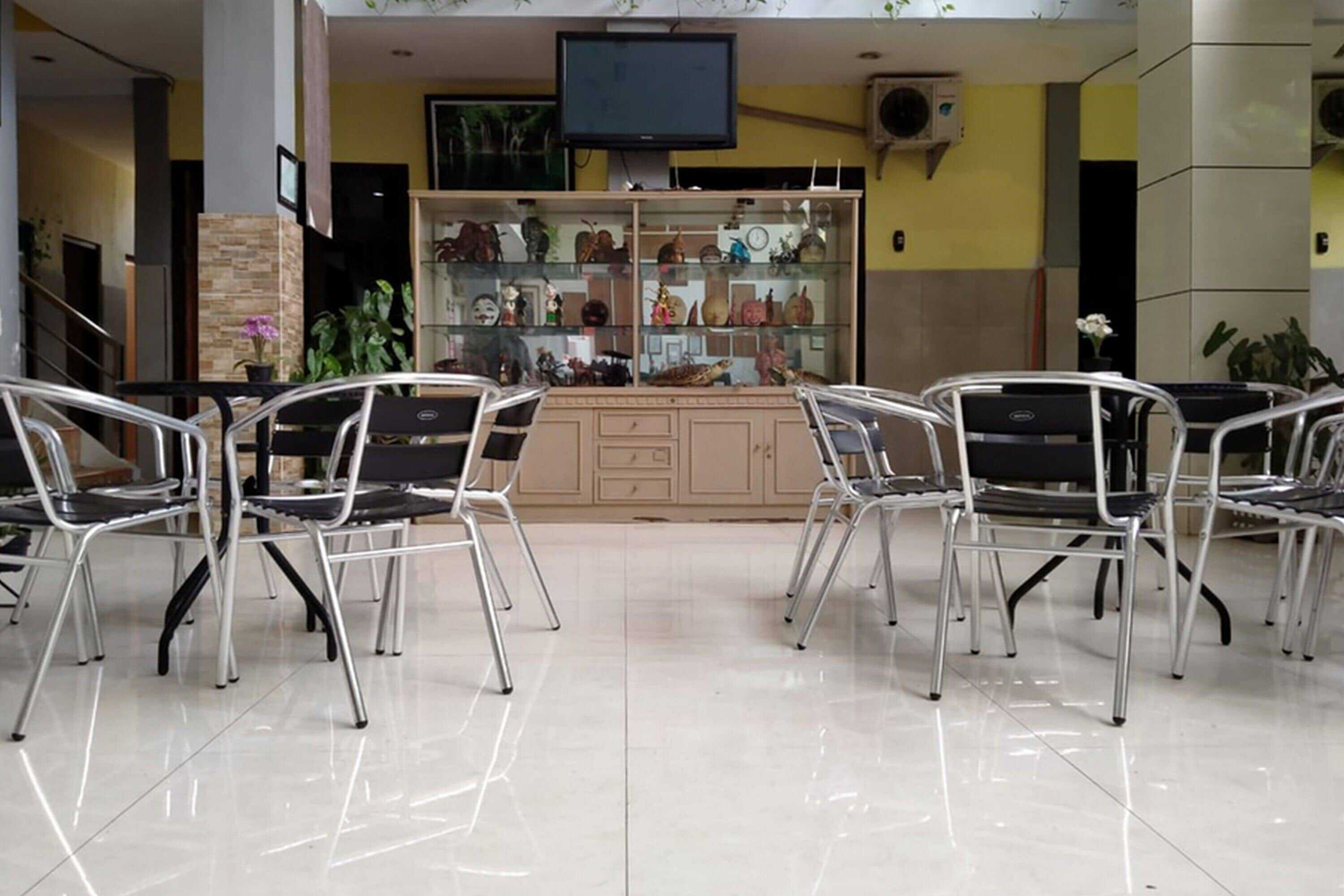 Gift card for Reddoorz @ Hotel Surabaya Sumenep Gift card for Reddoorz @ Hotel Surabaya Sumenep