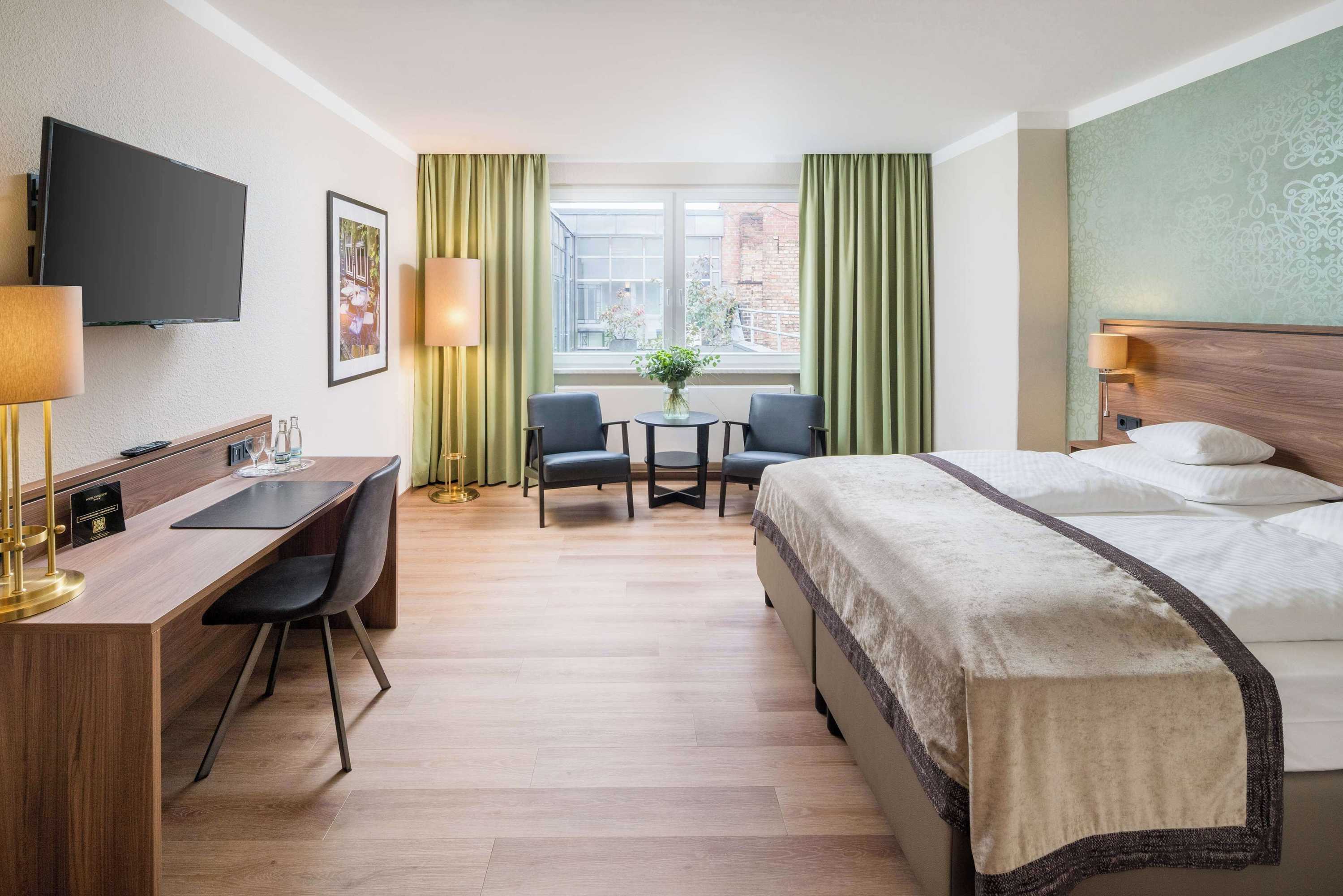 Gift card for Best Western Plus Hotel Excelsior Gift card for Best Western Plus Hotel Excelsior
