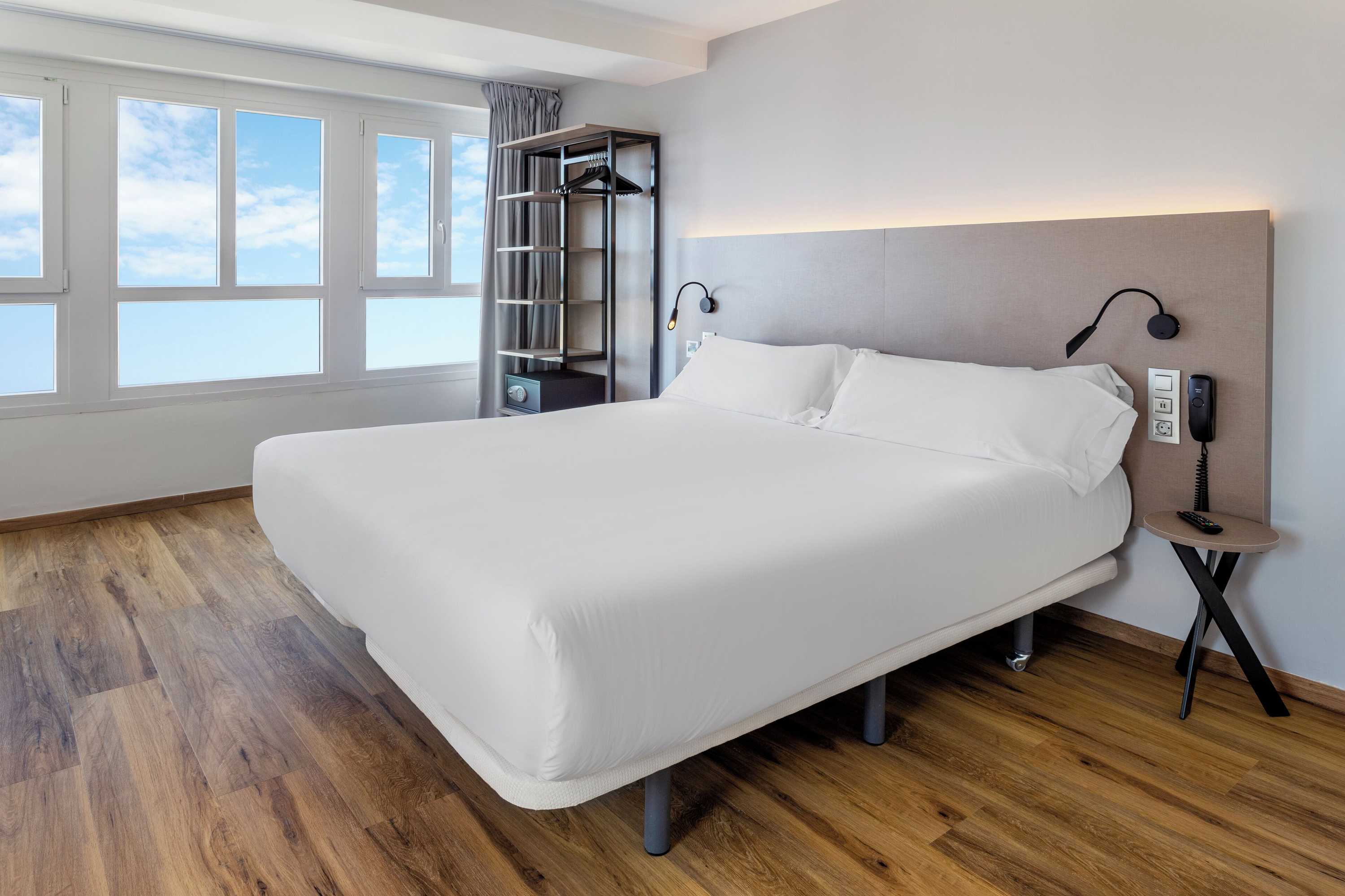 Gift card for B&b Hotel Tarragona Centro Urbis Gift card for B&b Hotel Tarragona Centro Urbis