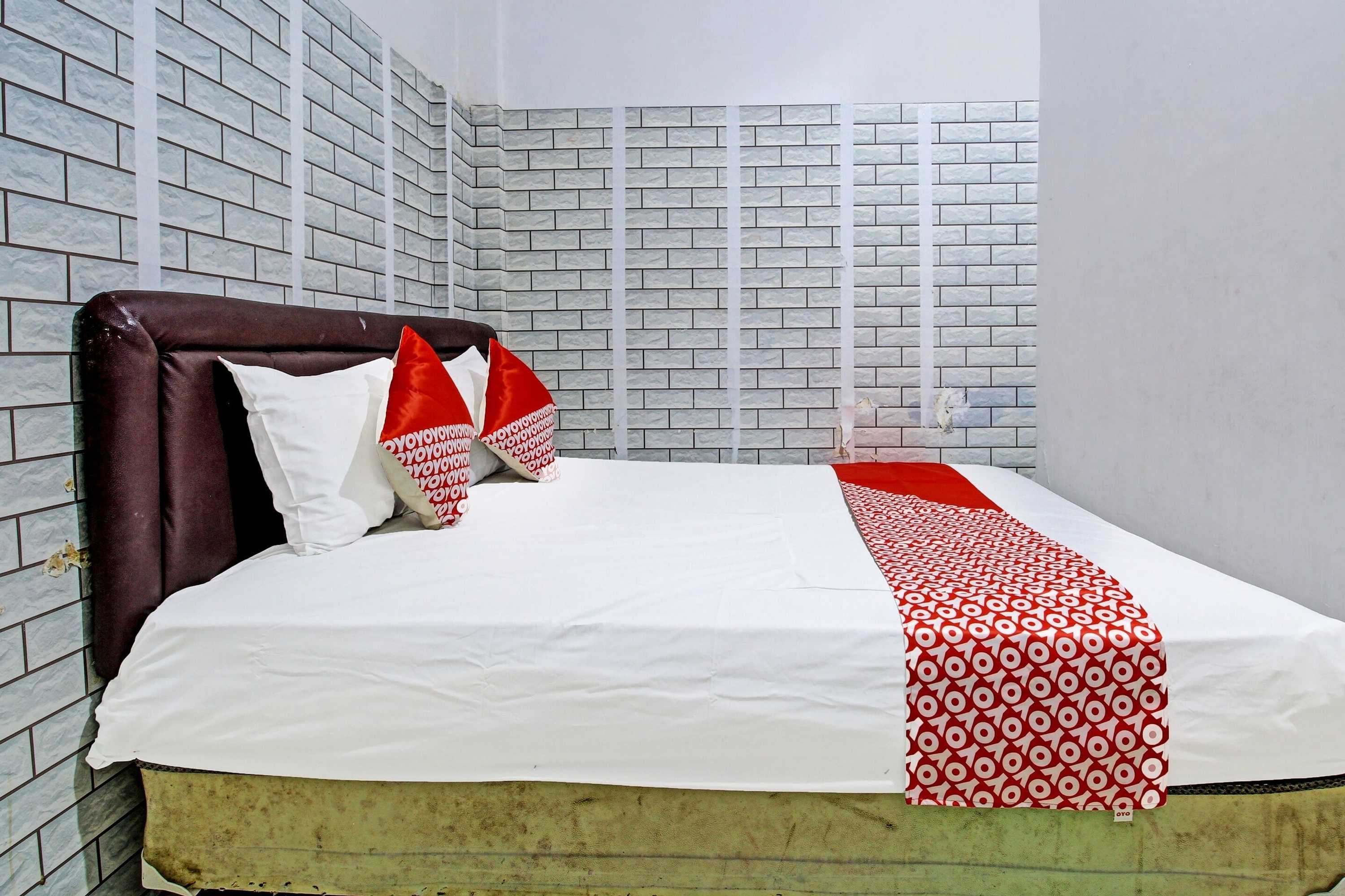 Gift card for Oyo 3012 Coupis Guesthouse Syariah Gift card for Oyo 3012 Coupis Guesthouse Syariah