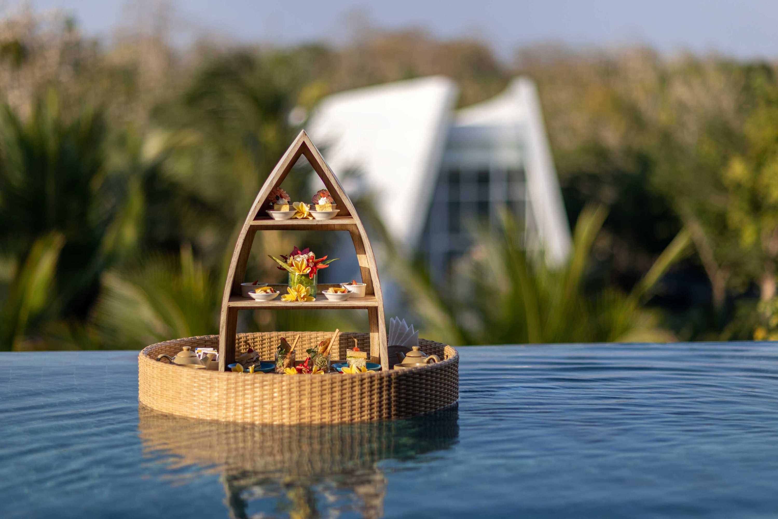Gift card for Cross Bali Breakers Resort Gift card for Cross Bali Breakers Resort