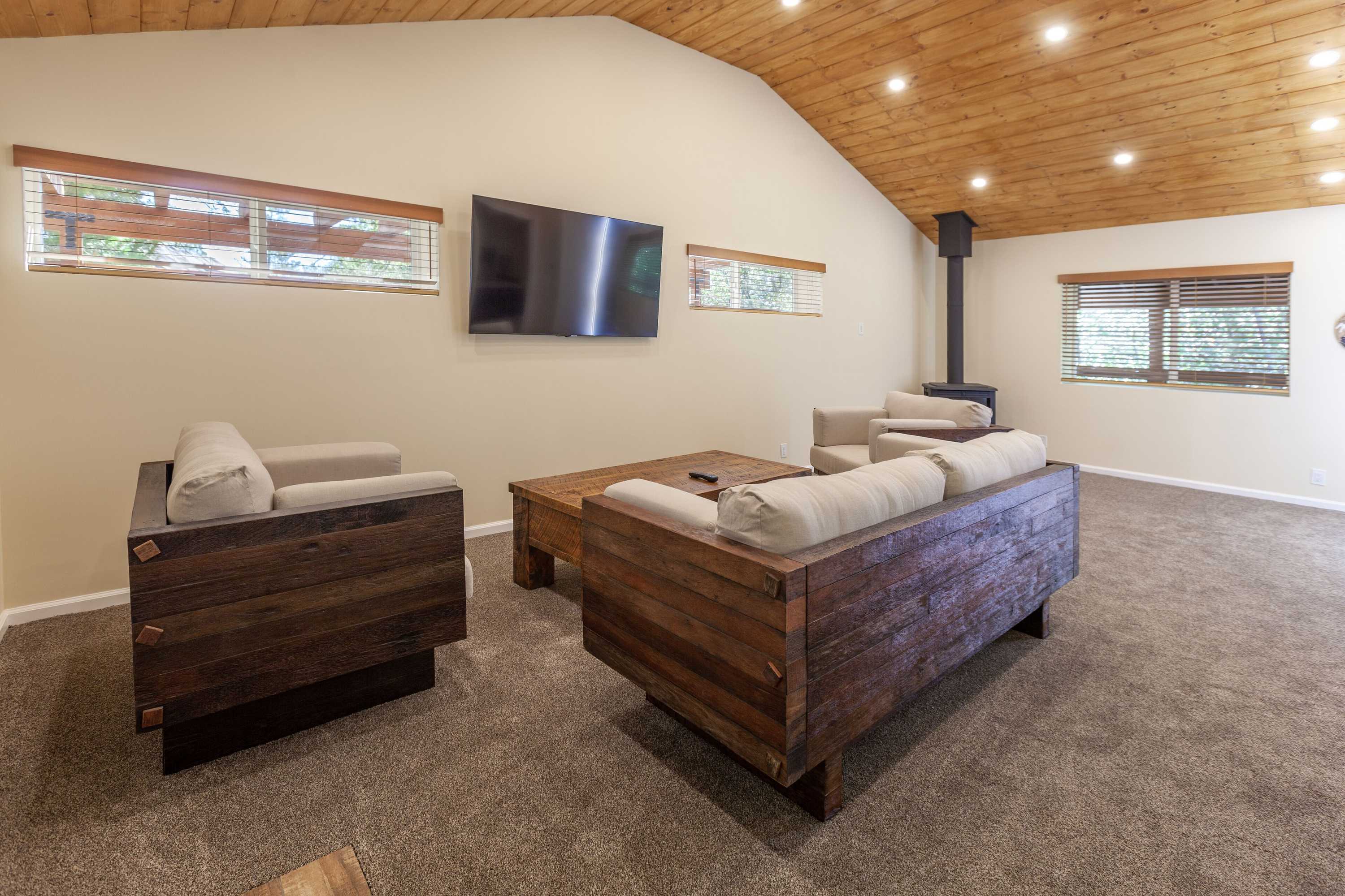 Gift card for Tahquitz Pines Retreat Gift card for Tahquitz Pines Retreat