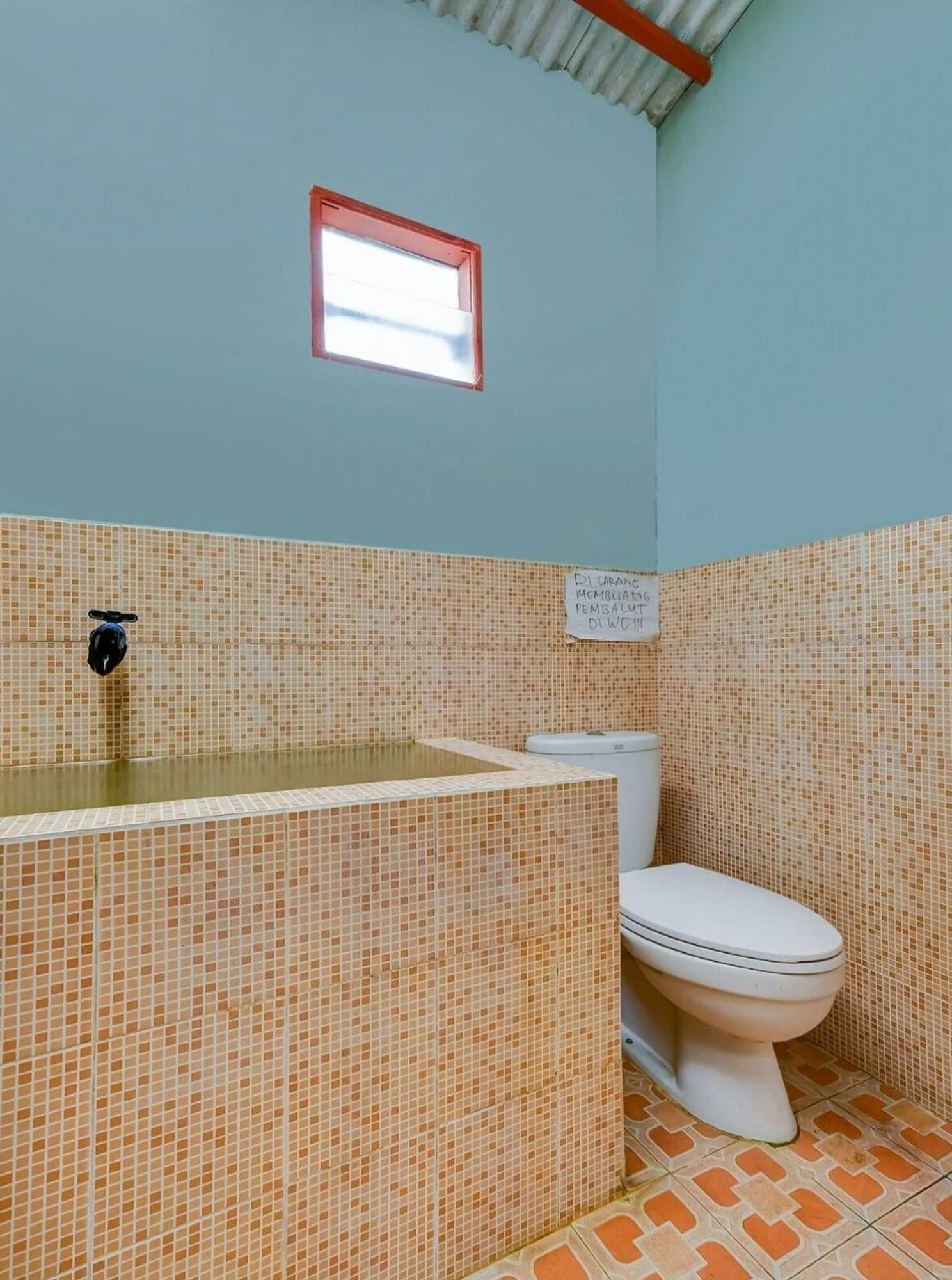 Gift card for Oyo Homes 90996 Desa Wisata Pulesari Syariah