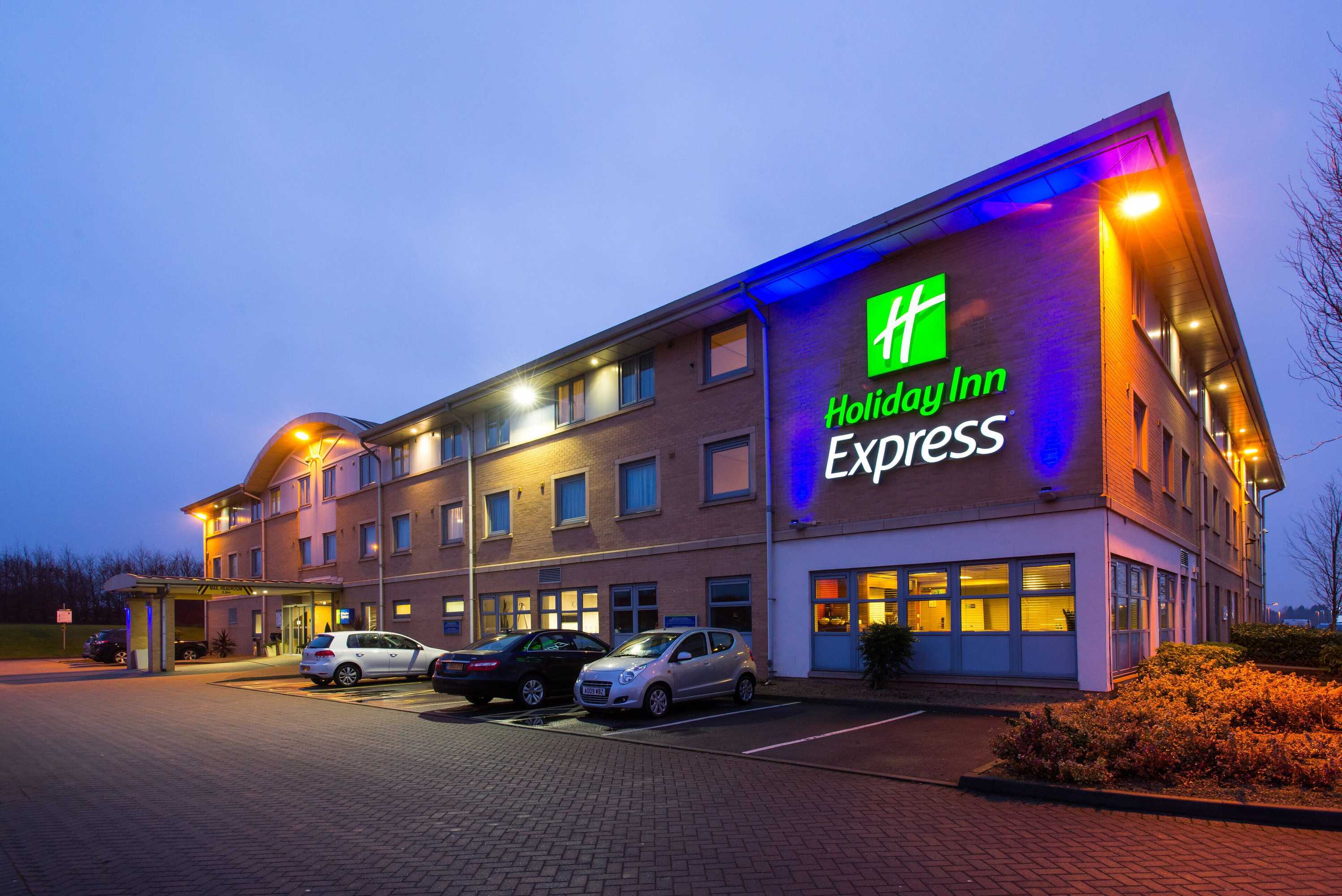 Gift card for Holiday Inn Express East Midlands Airport by Ihg Gift card for Holiday Inn Express East Midlands Airport by Ihg
