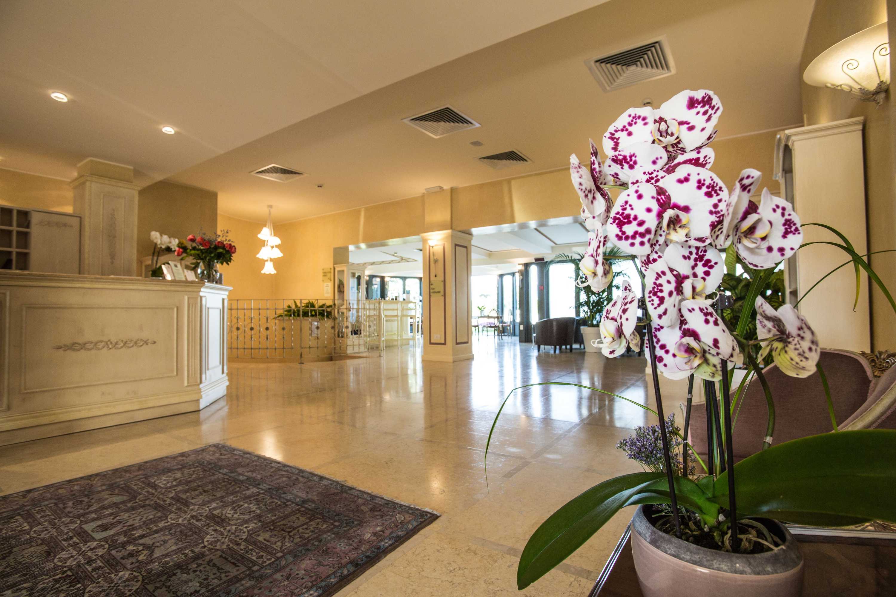Gift card for Hotel Spiaggia D'oro - Charme & Boutique - Garda Lake Collection Gift card for Hotel Spiaggia D'oro - Charme & Boutique - Garda Lake Collection