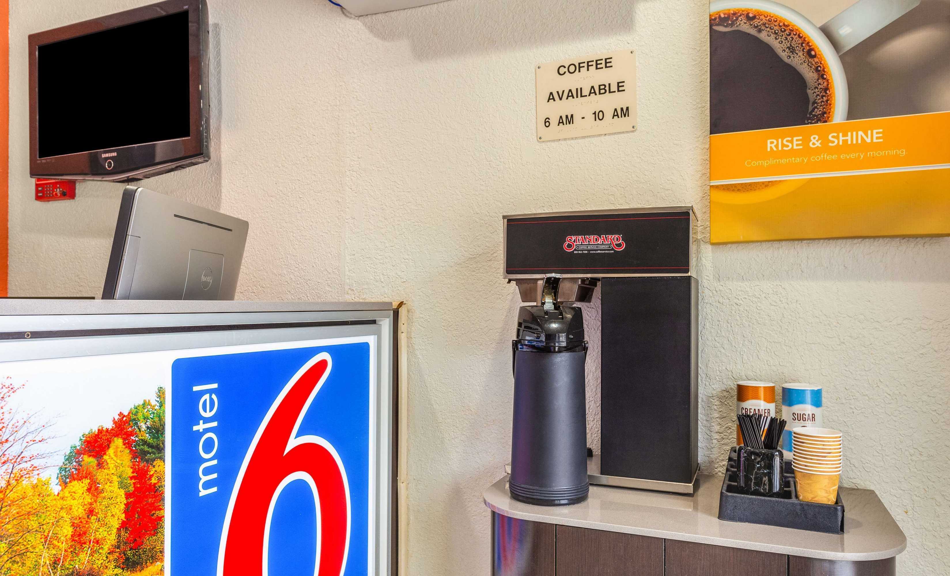 Gift card for Motel 6 Huntington, WV