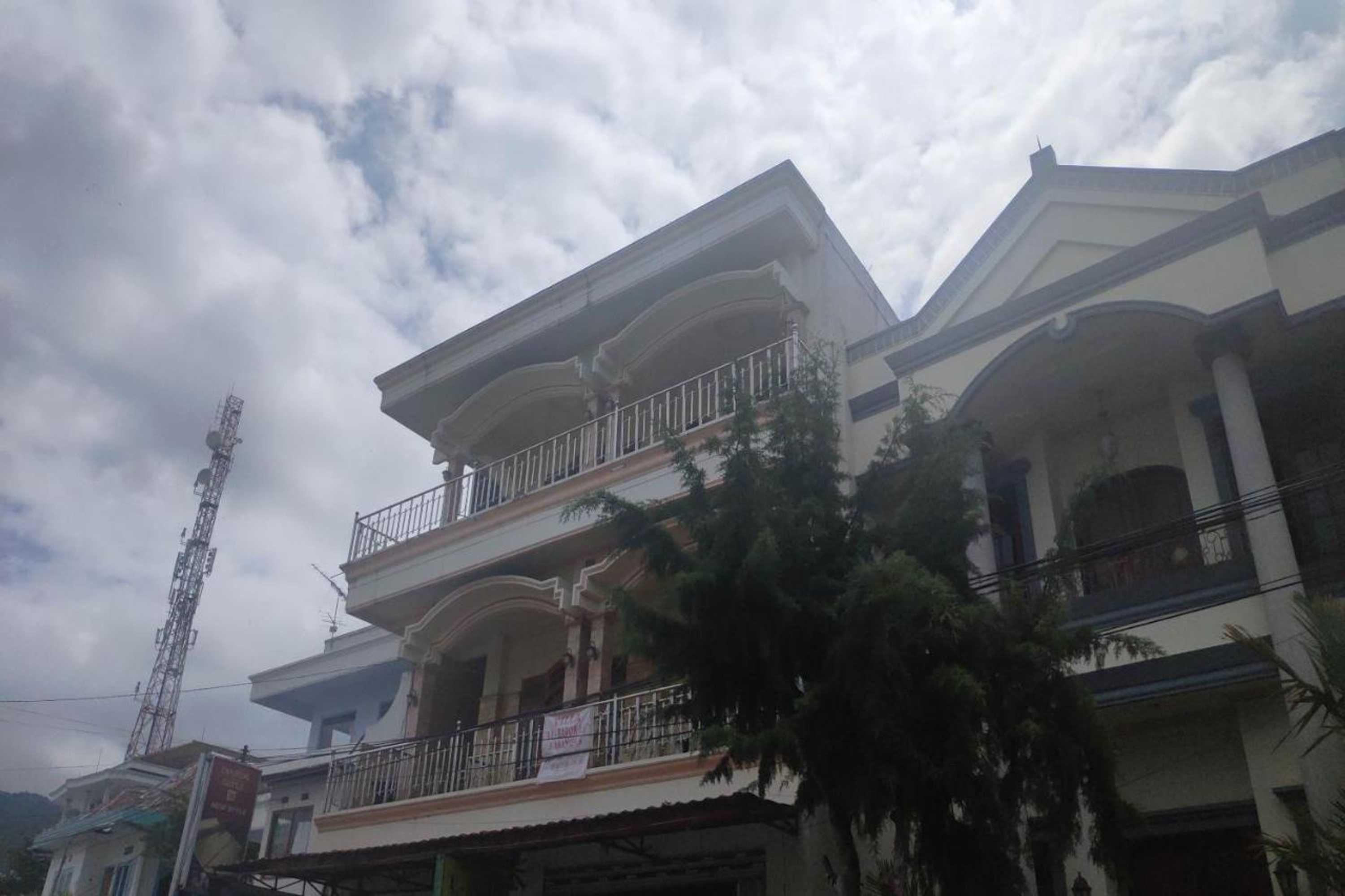 Gift card for Villa Al Barokah Syariah Family Mitra Reddoorz Near Sarangan Lake