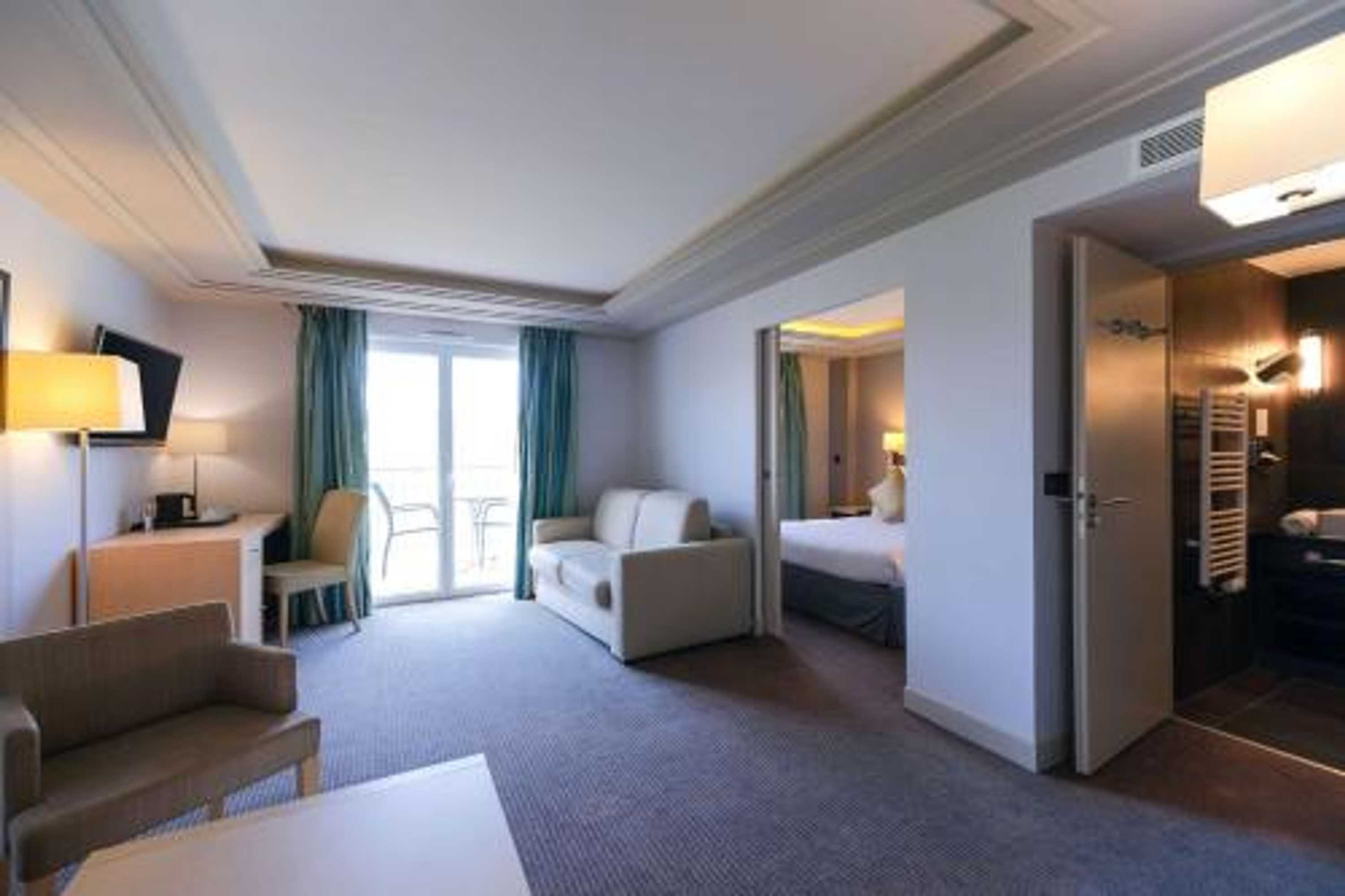 Gift card for Zenitude Hotel la Valadiere, Ascend Hotel Collection Gift card for Zenitude Hotel la Valadiere, Ascend Hotel Collection