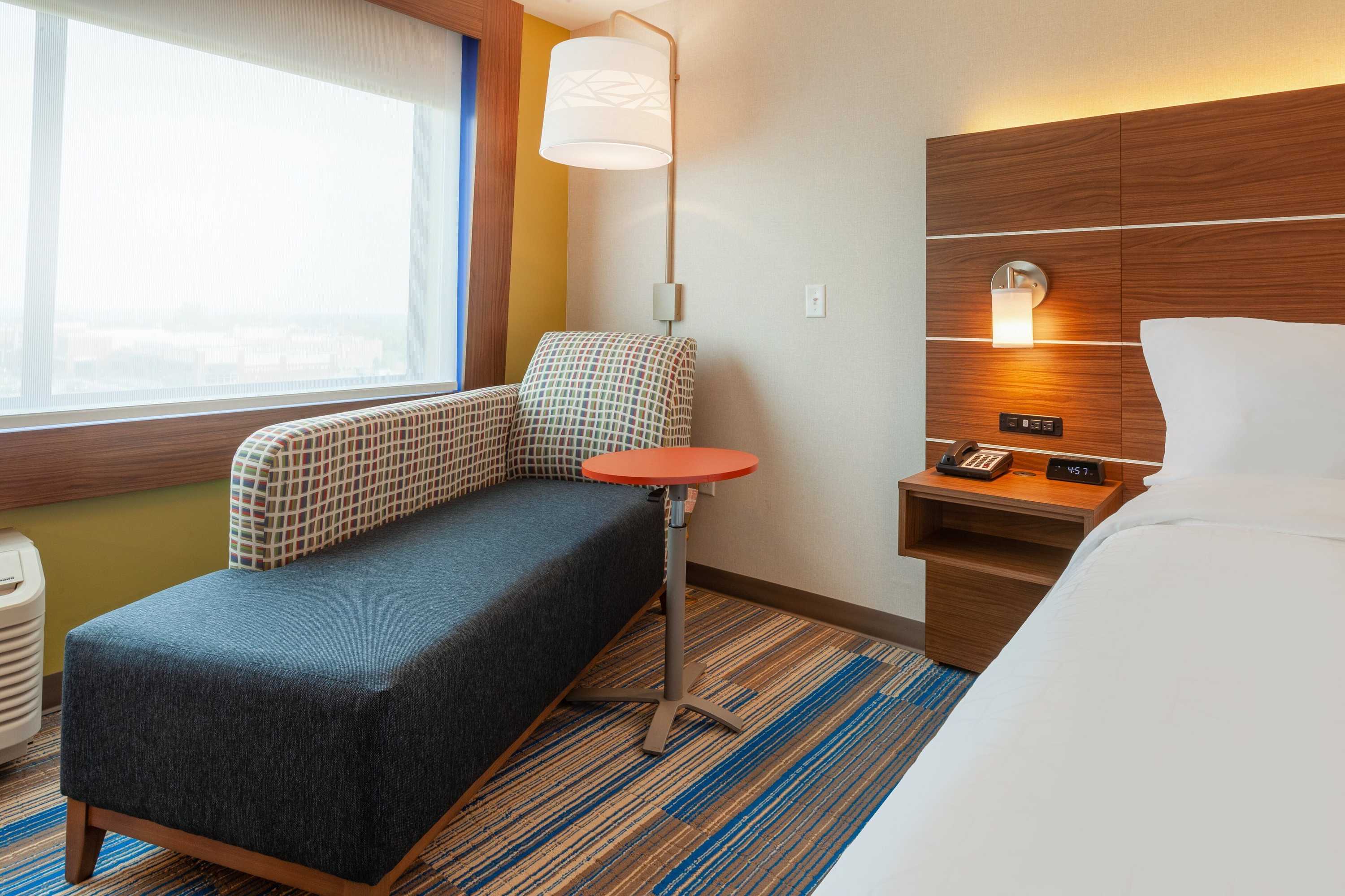 Gift card for Holiday Inn Express & Suites Brunswick - Harpers Ferry Area by Ihg Gift card for Holiday Inn Express & Suites Brunswick - Harpers Ferry Area by Ihg