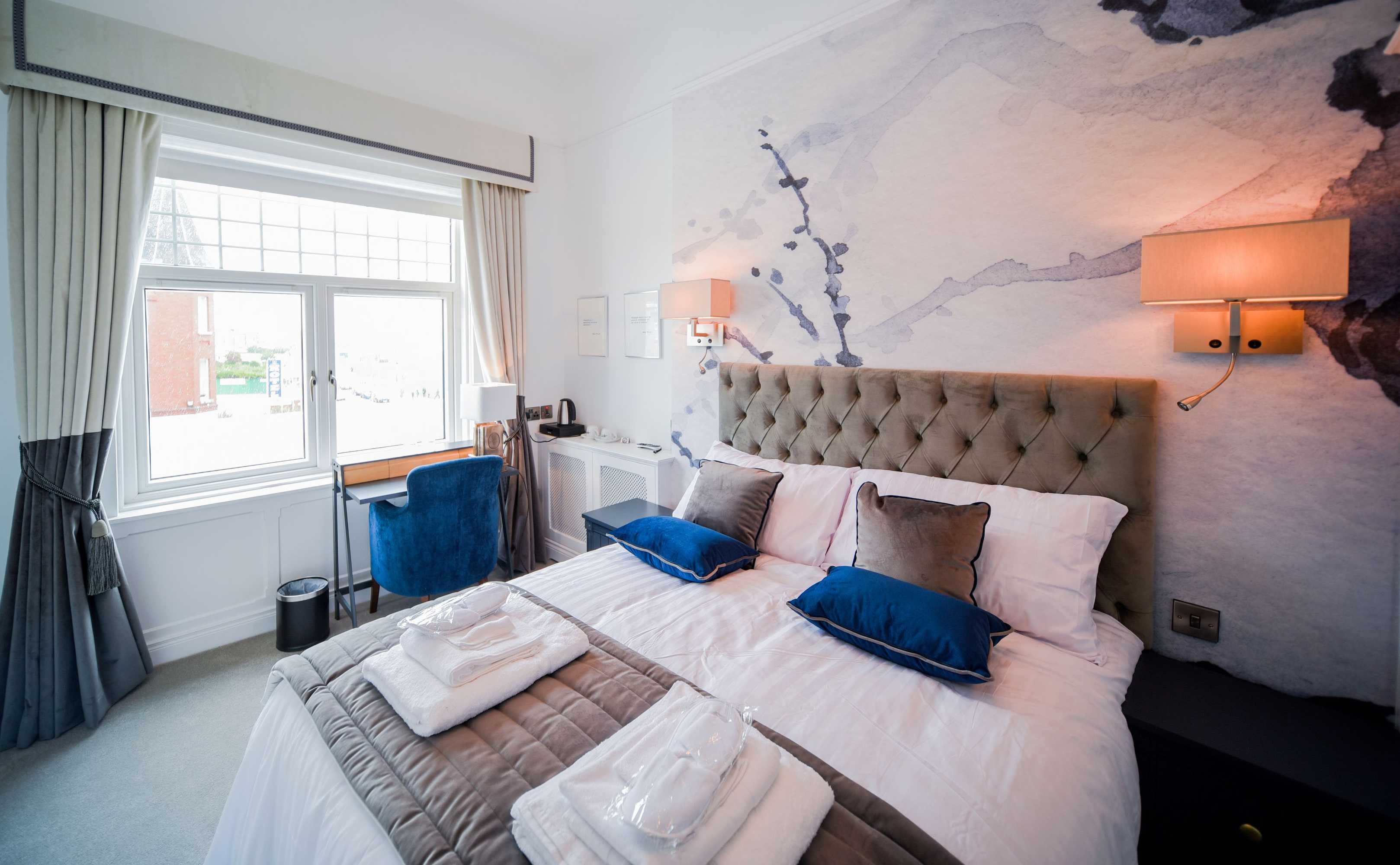 Gift card for The Strand Hotel, The Former Residence of Oscar Wilde