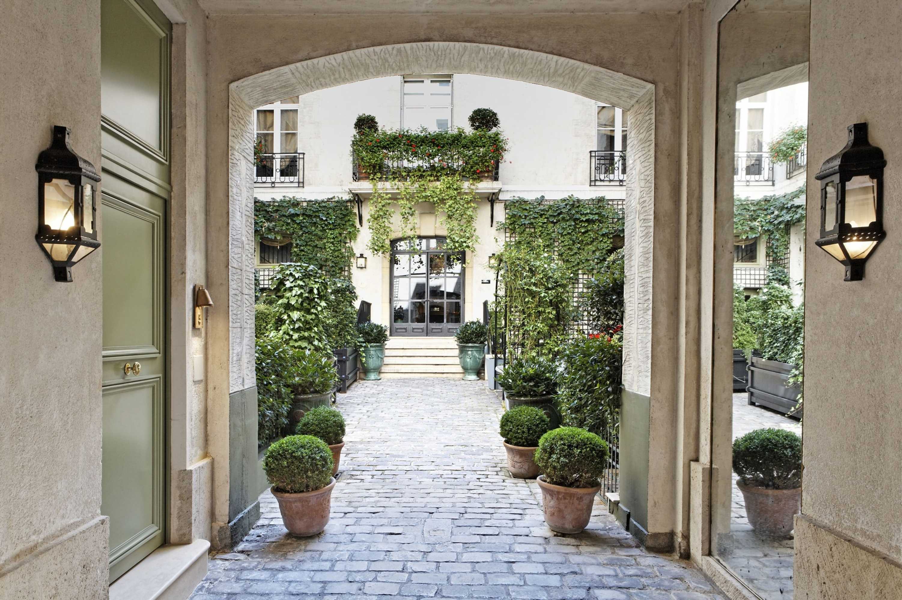 Gift card for Relais Christine Gift card for Relais Christine