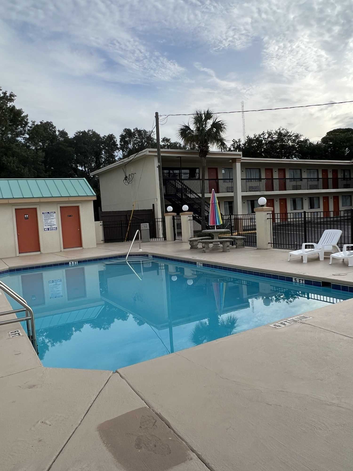 Gift card for Hole Inn The Wall Hotel - Fort Walton Beach - Sunset Plaza - Nearby Beaches & Hurlburt Gift card for Hole Inn The Wall Hotel - Fort Walton Beach - Sunset Plaza - Nearby Beaches & Hurlburt
