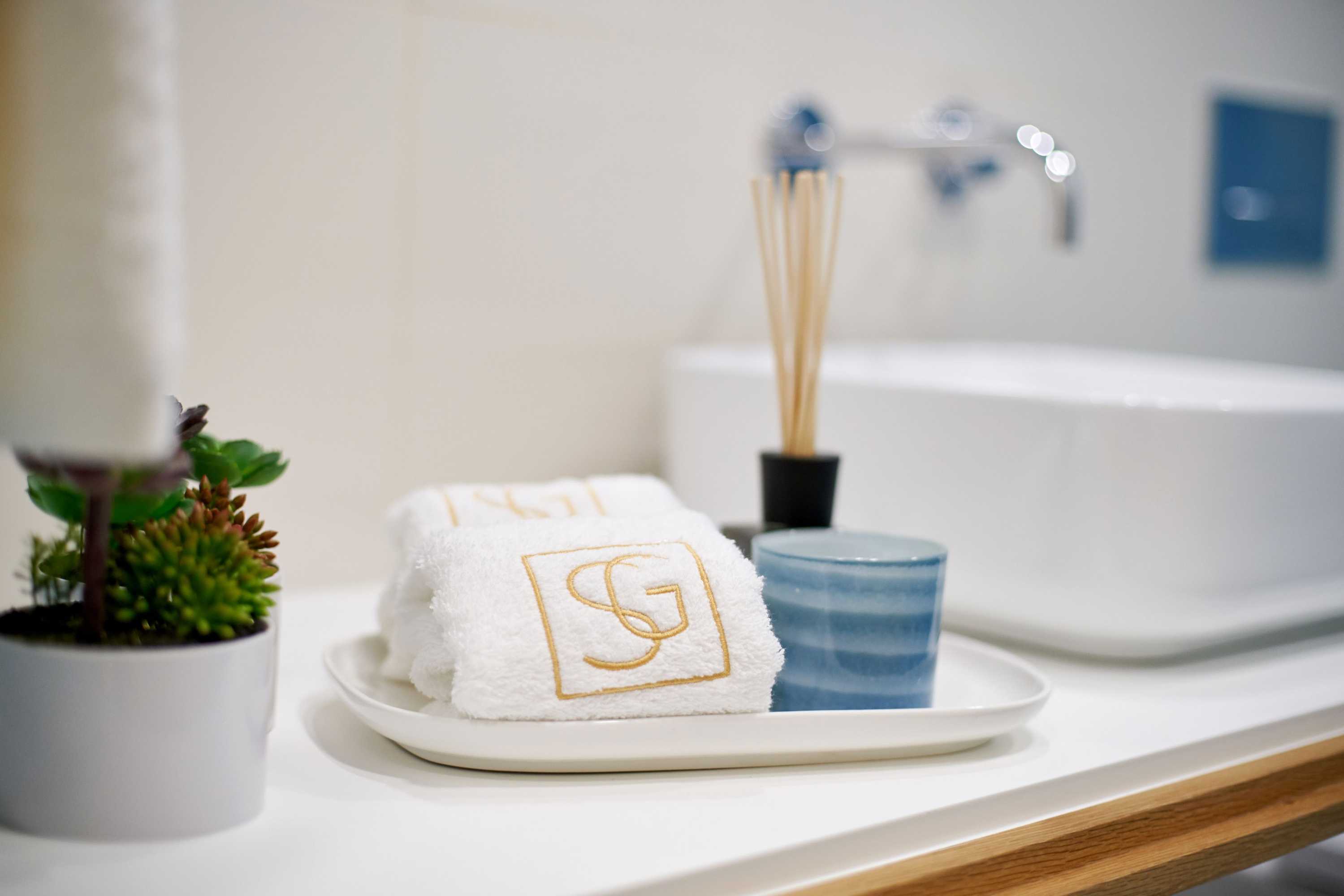 Gift card for Signature Apartments Os Terceiros