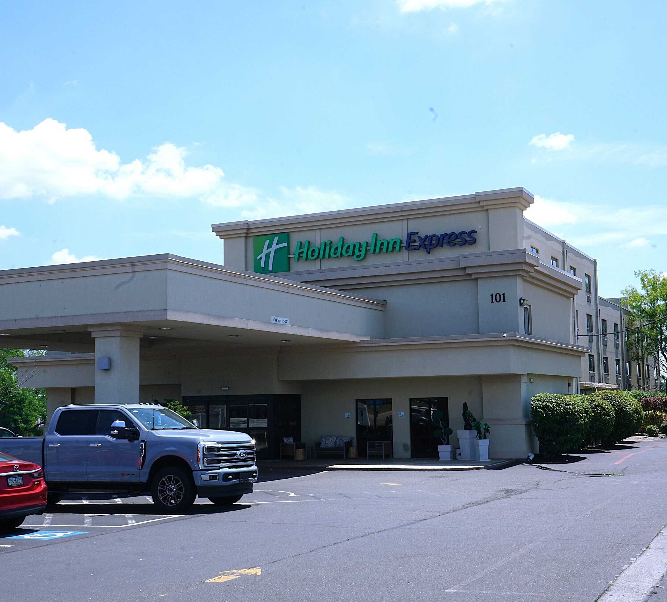 Gift card for Holiday Inn Express Philadelphia Airport by Ihg Gift card for Holiday Inn Express Philadelphia Airport by Ihg