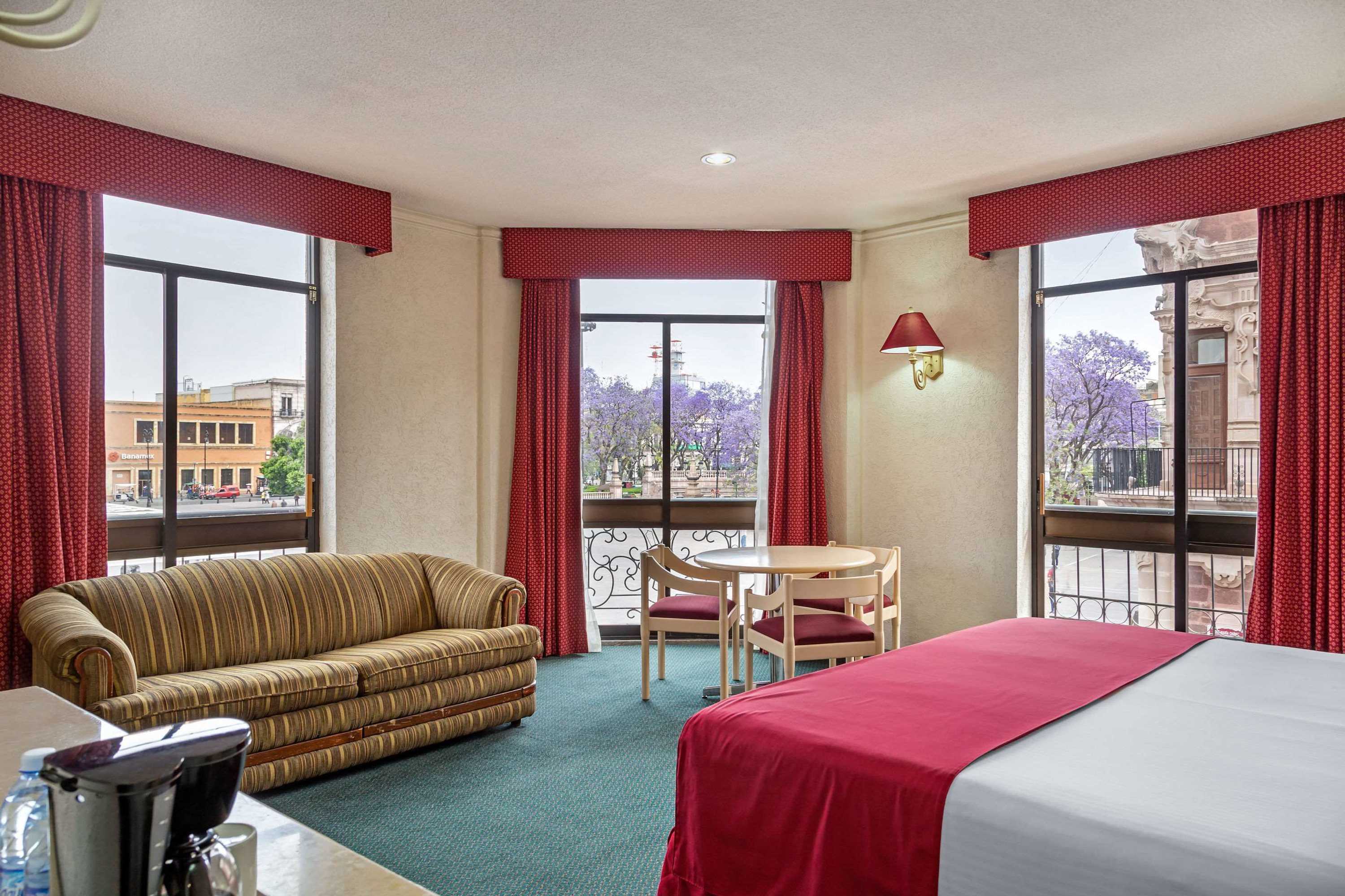 Gift card for Quality Inn Aguascalientes Gift card for Quality Inn Aguascalientes