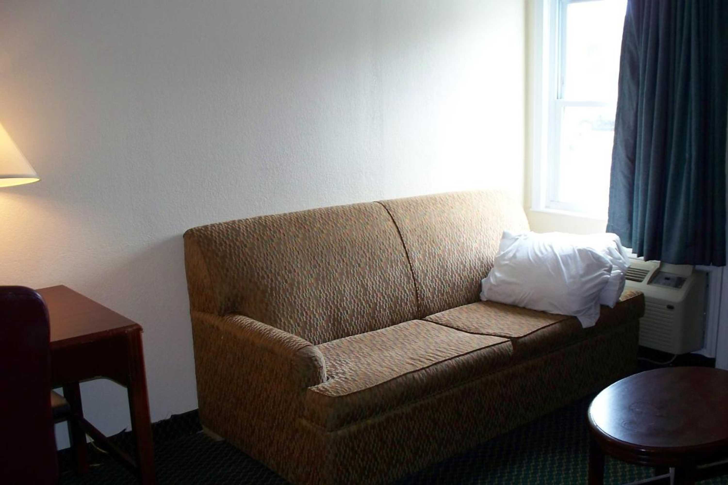 Gift card for Budget Inn & Suites