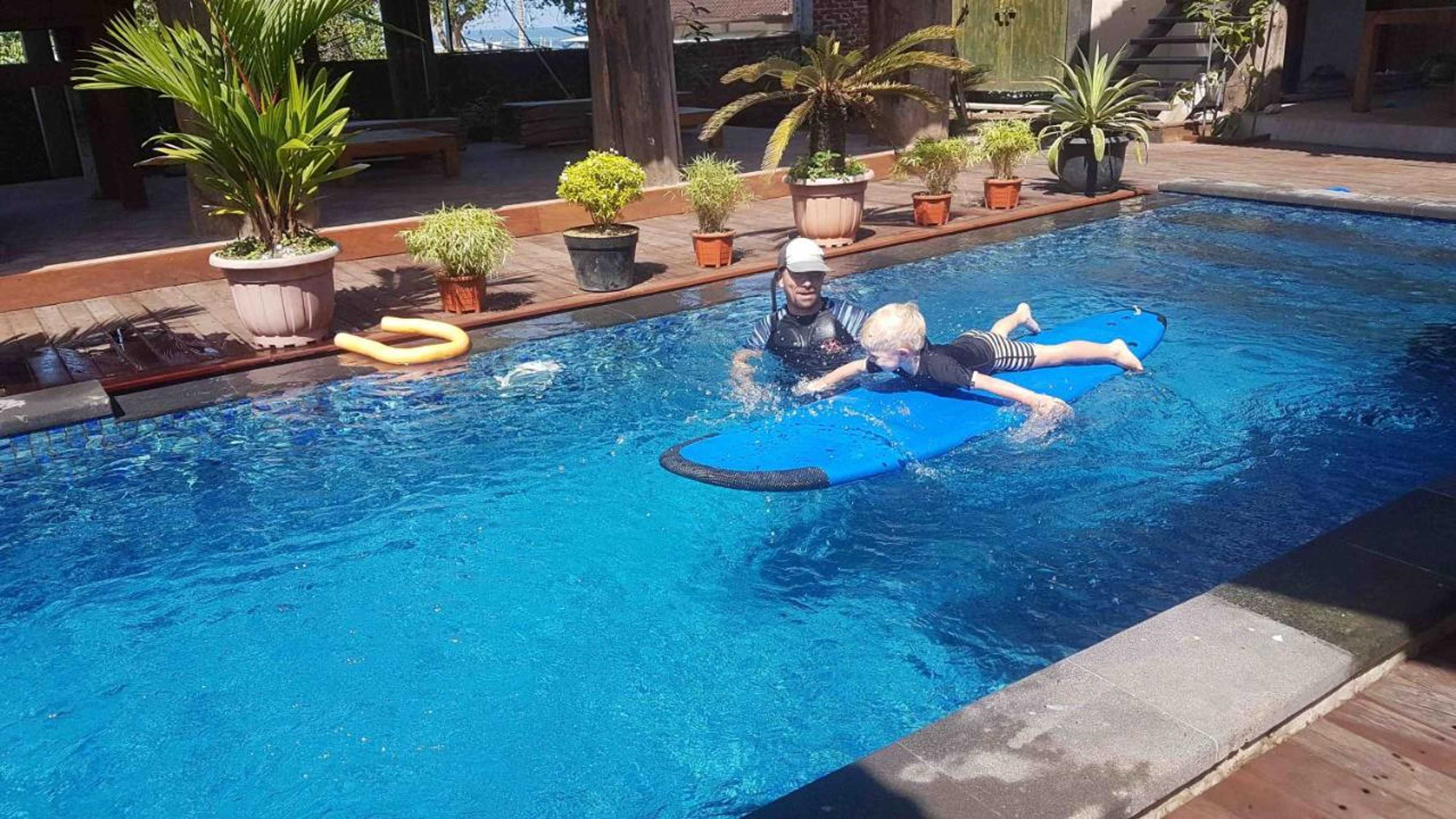 Gift card for Agaliving Medewi