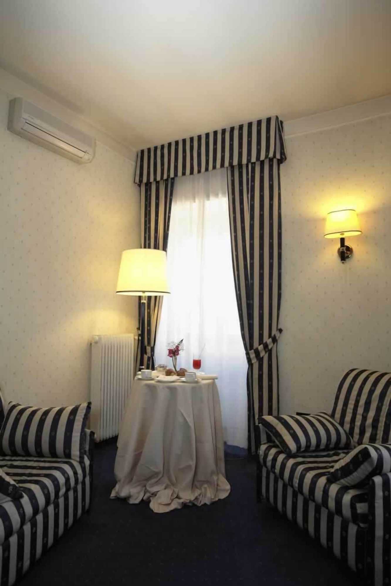 Gift card for Hotel de Paris Gift card for Hotel de Paris
