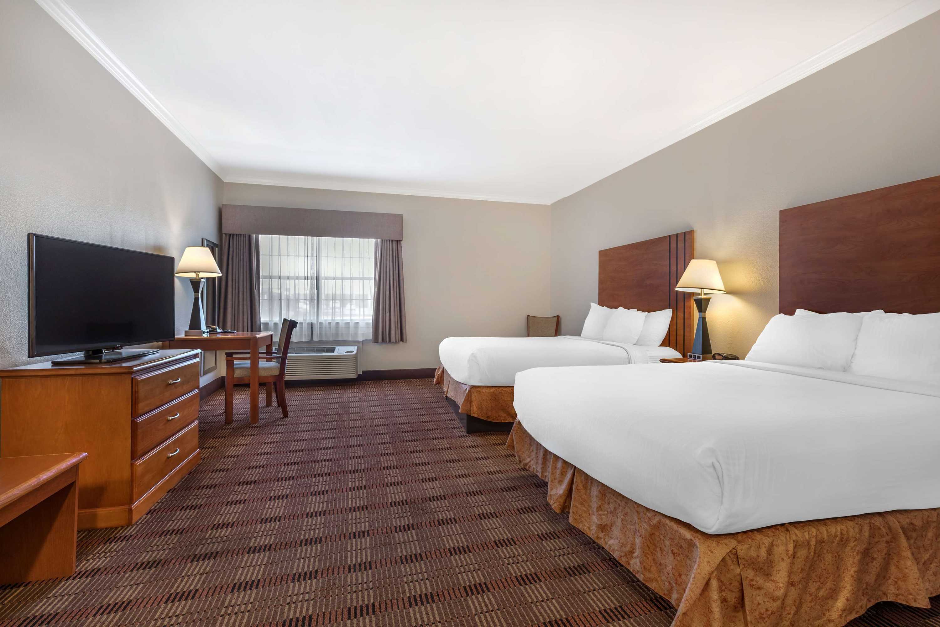 Gift card for Best Western Club House Inn & Suites Gift card for Best Western Club House Inn & Suites