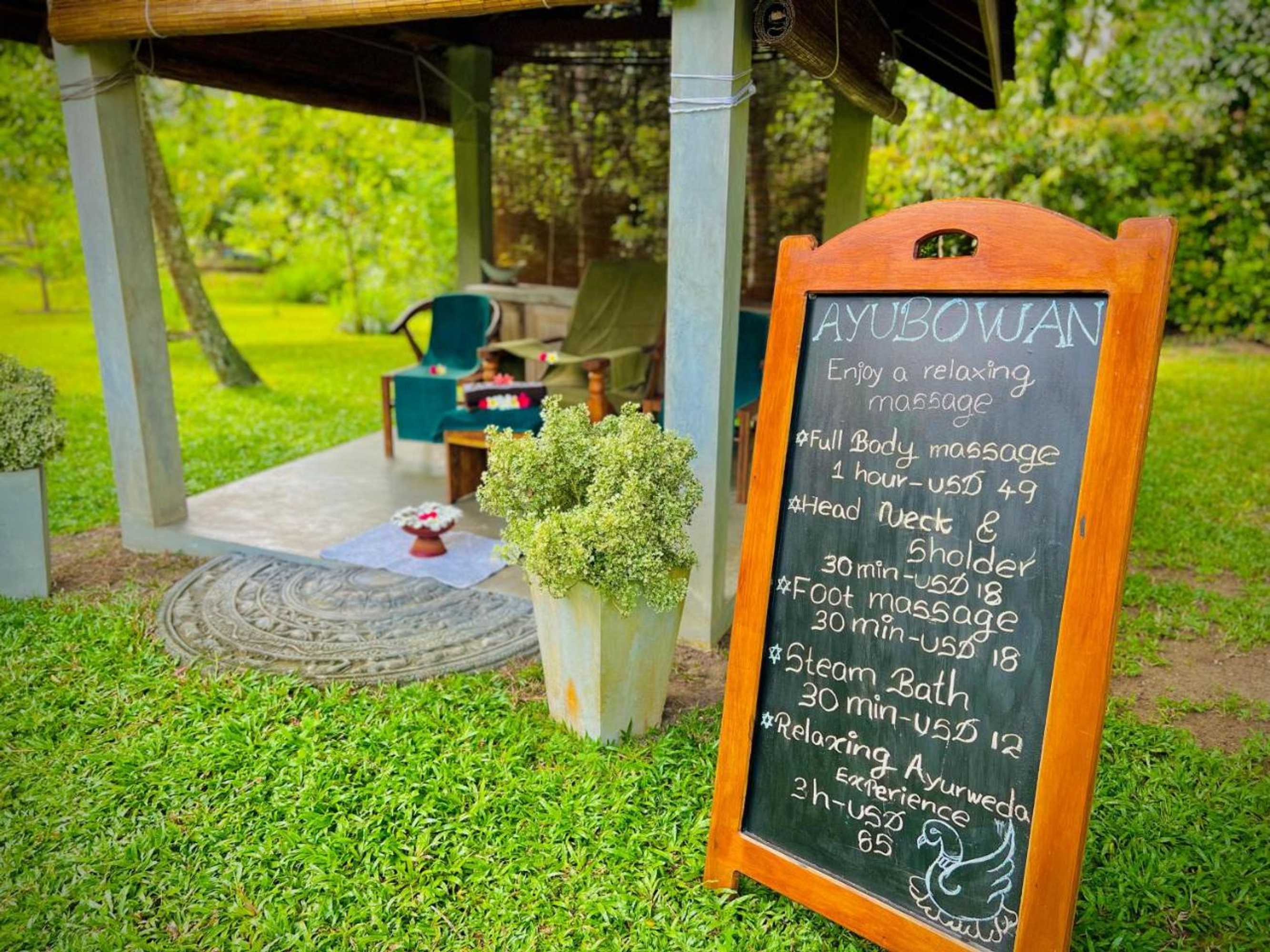 Gift card for Ambarella Lodge - Katunayake Gift card for Ambarella Lodge - Katunayake