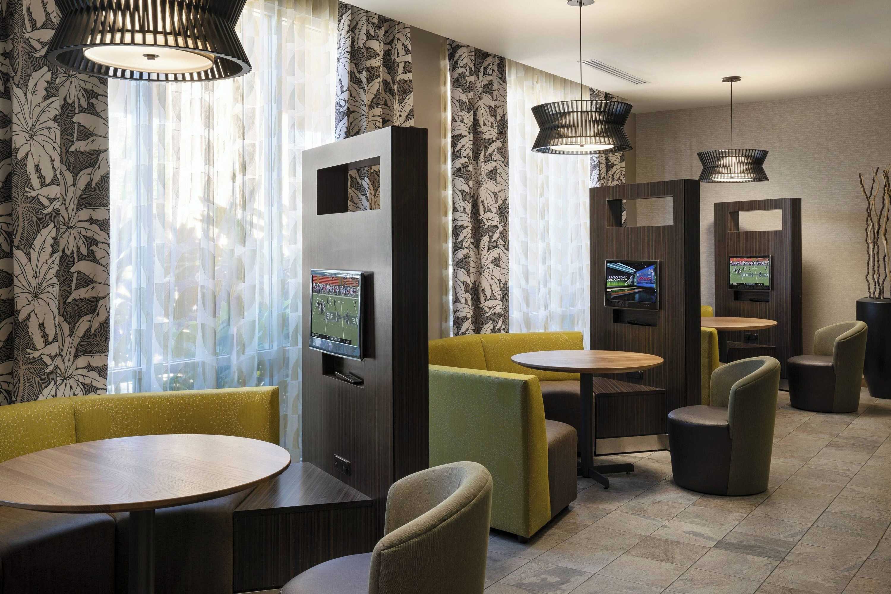 Gift card for Courtyard Maui Kahului Airport Gift card for Courtyard Maui Kahului Airport