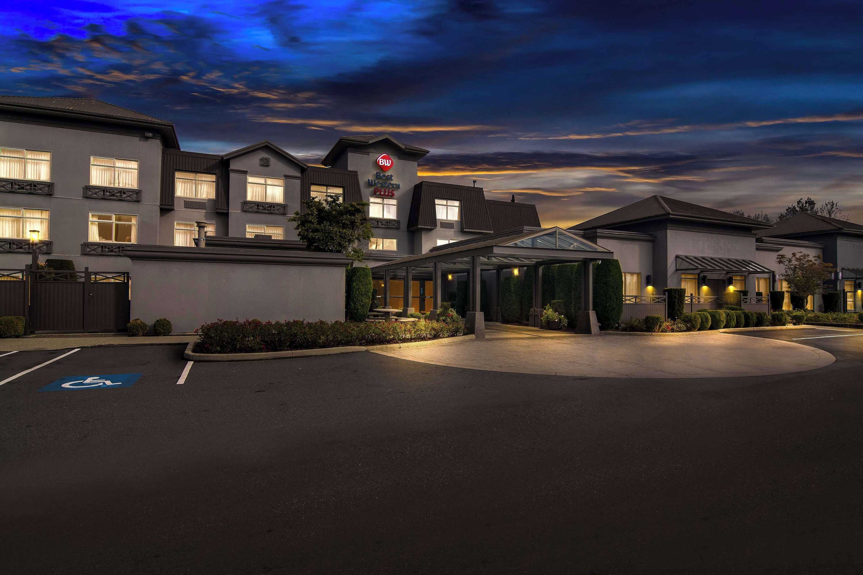 Gift card for Best Western Plus Pitt Meadows Inn & Suites Gift card for Best Western Plus Pitt Meadows Inn & Suites