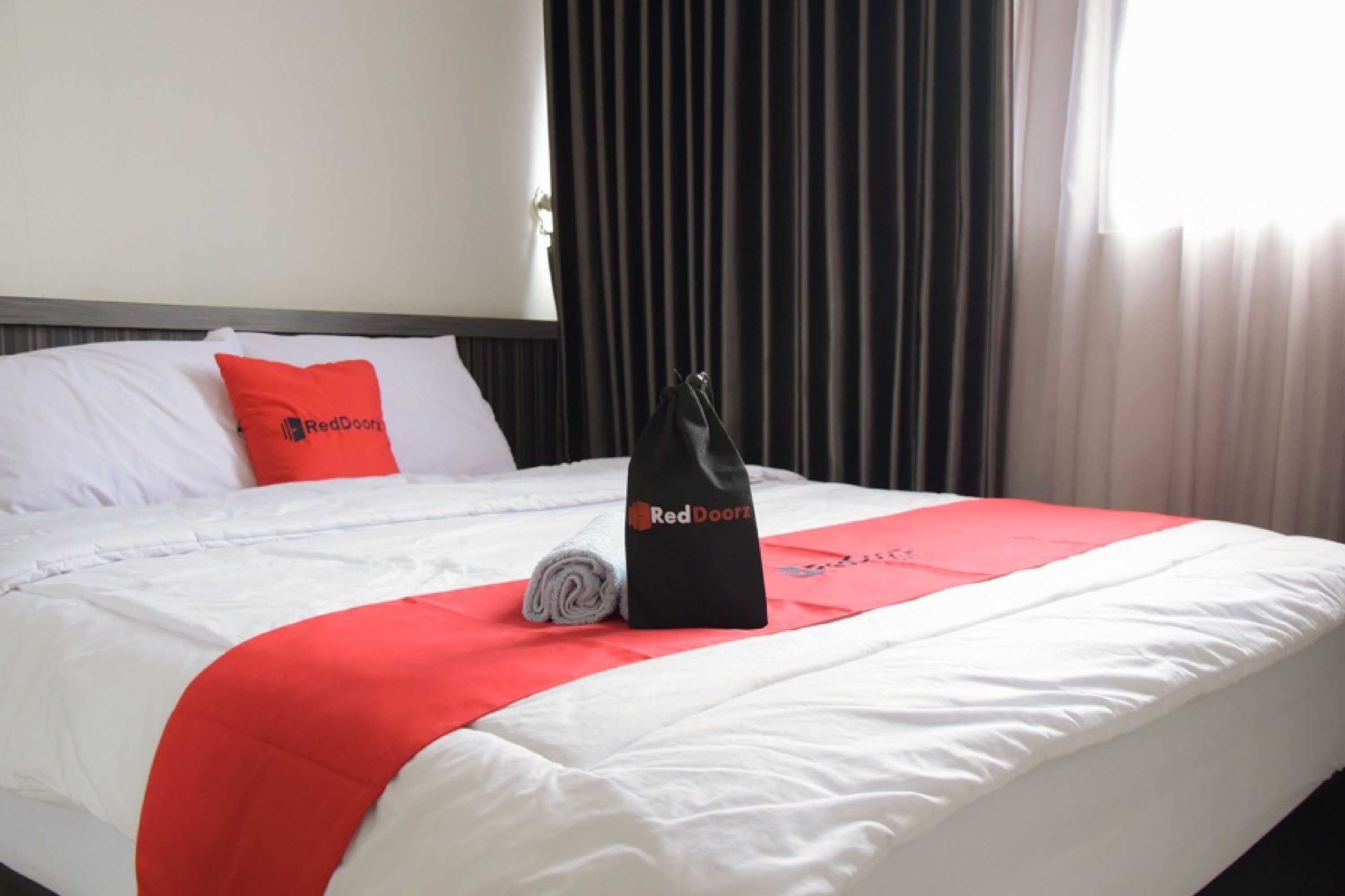 Gift card for Reddoorz Near Gor Satria Purwokerto Gift card for Reddoorz Near Gor Satria Purwokerto