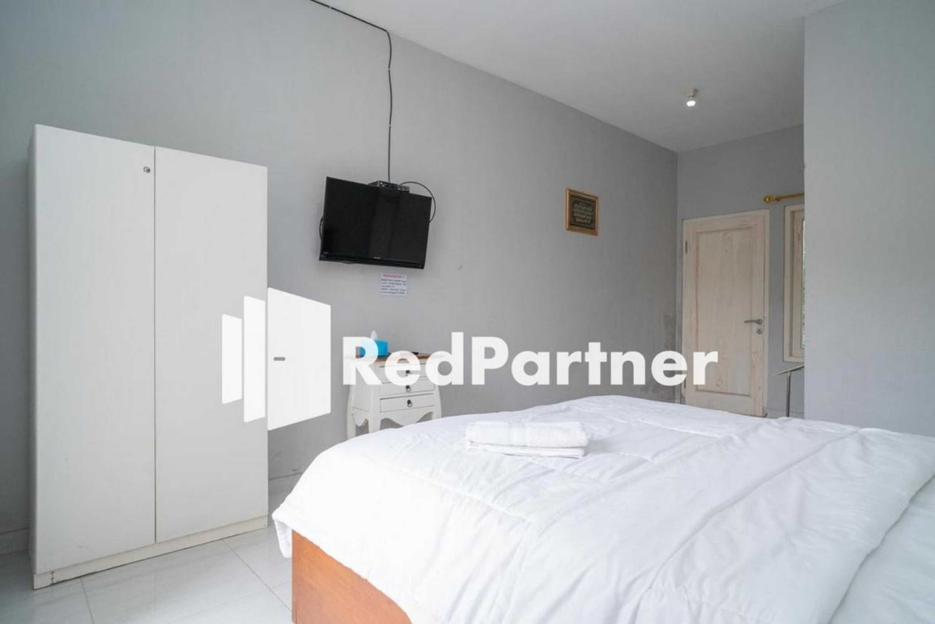 Gift card for House Acasia Syariah Near Universitas Aisyiah Yogyakarta Mitra Reddoorz