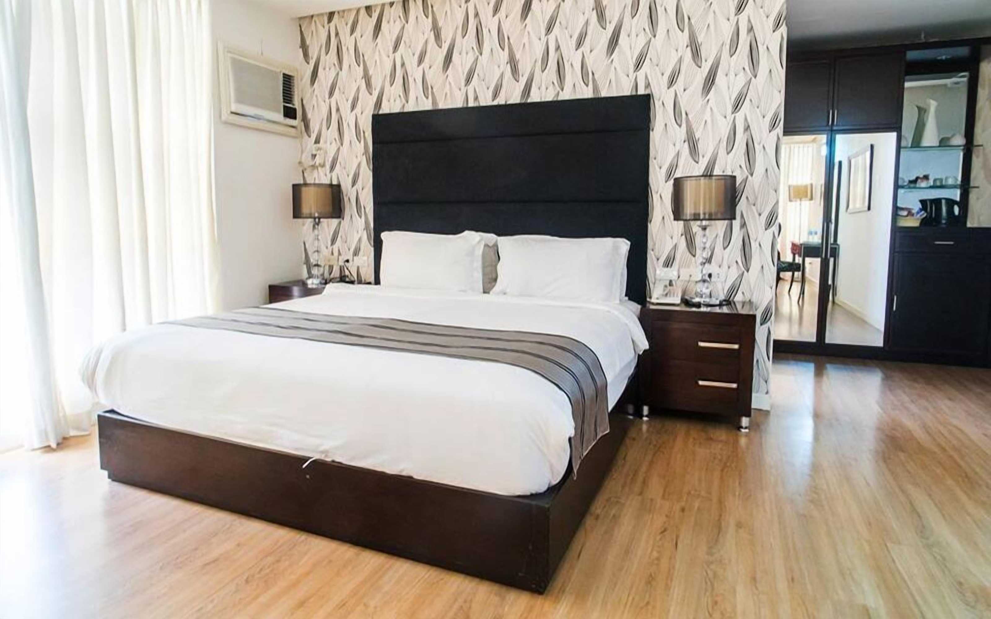Gift card for Queen Margarette Hotel - Downtown