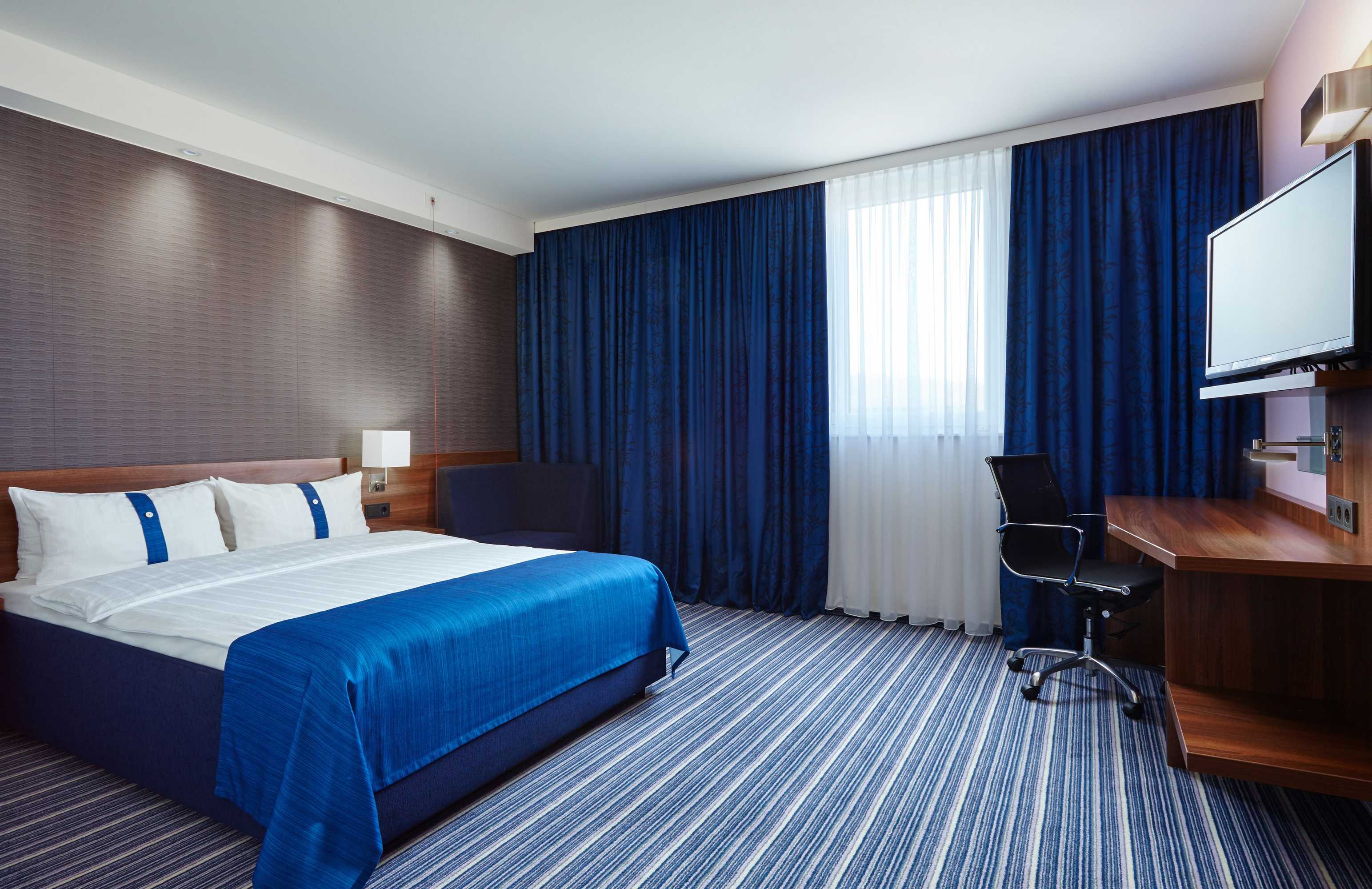 Gift card for Holiday Inn Express Neunkirchen by Ihg Gift card for Holiday Inn Express Neunkirchen by Ihg