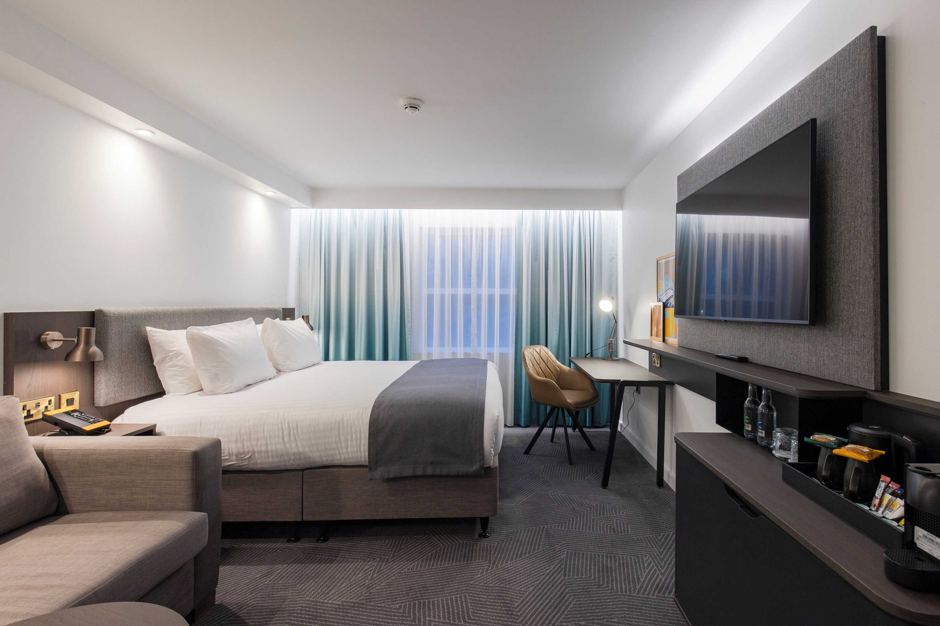 Gift card for Holiday Inn Bristol Airport by Ihg Gift card for Holiday Inn Bristol Airport by Ihg